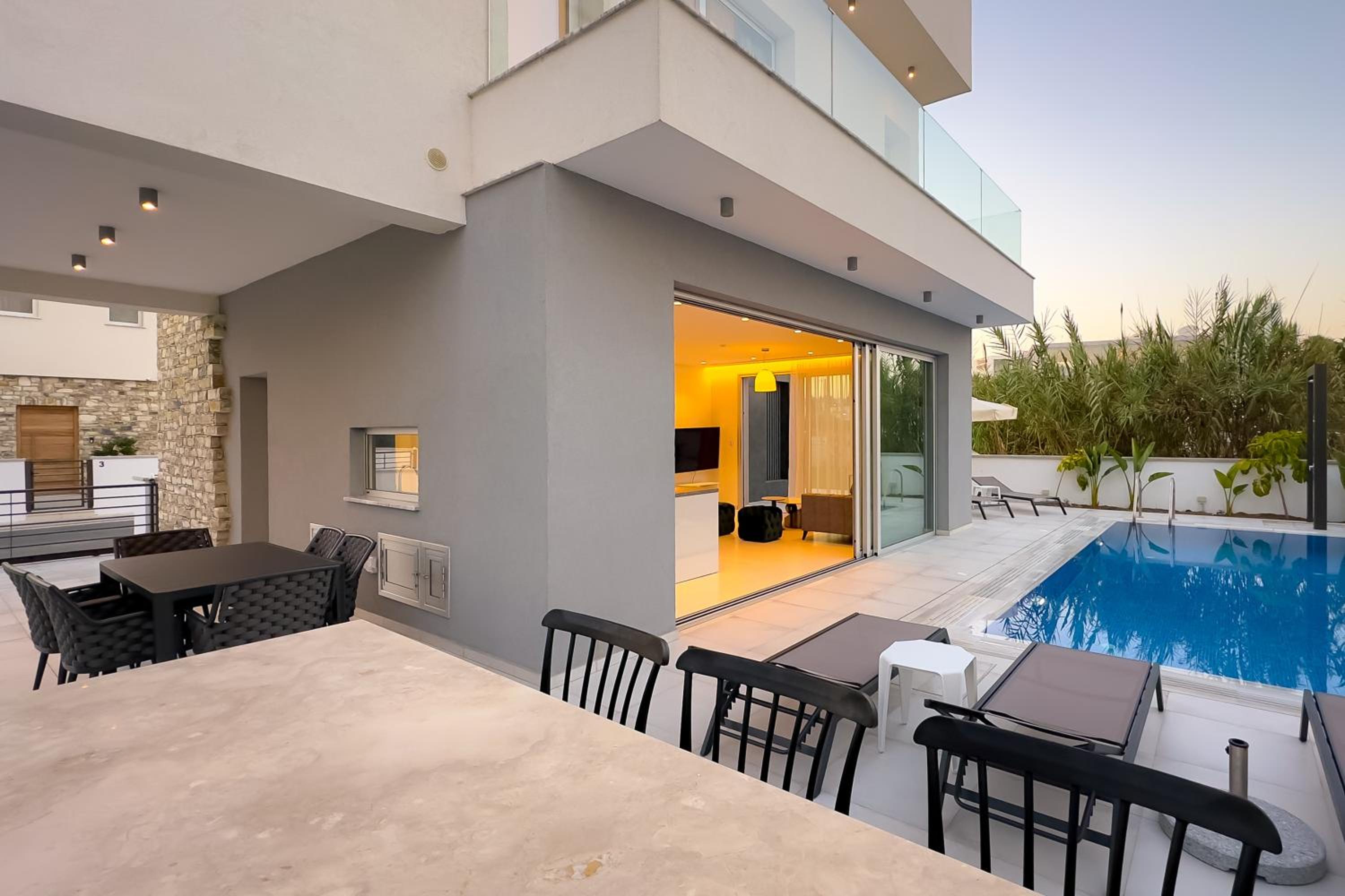 City Napa Seaview Villas - Villa 8