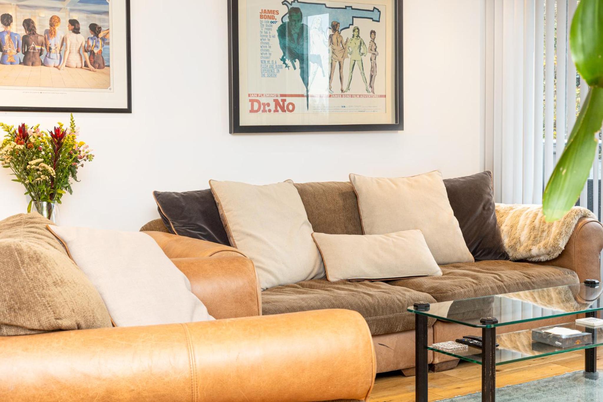 Immaculate 2BR Flat, Greenwich, 2 min Maze Hill St