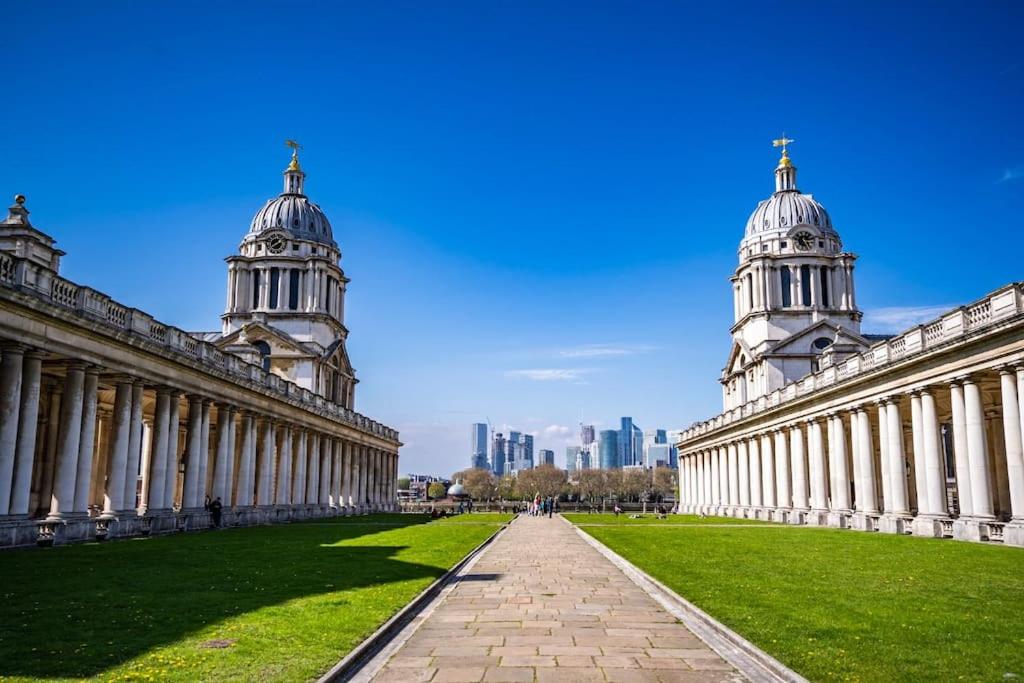 Immaculate 2BR Flat, Greenwich, 2 min Maze Hill St