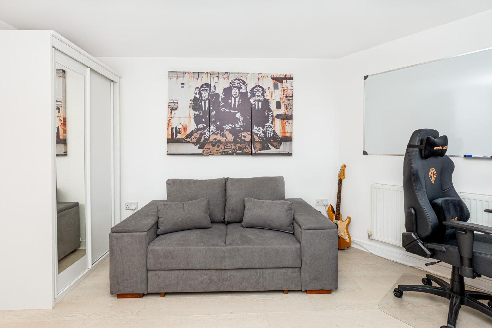 Immaculate 2BR Flat, Greenwich, 2 min Maze Hill St
