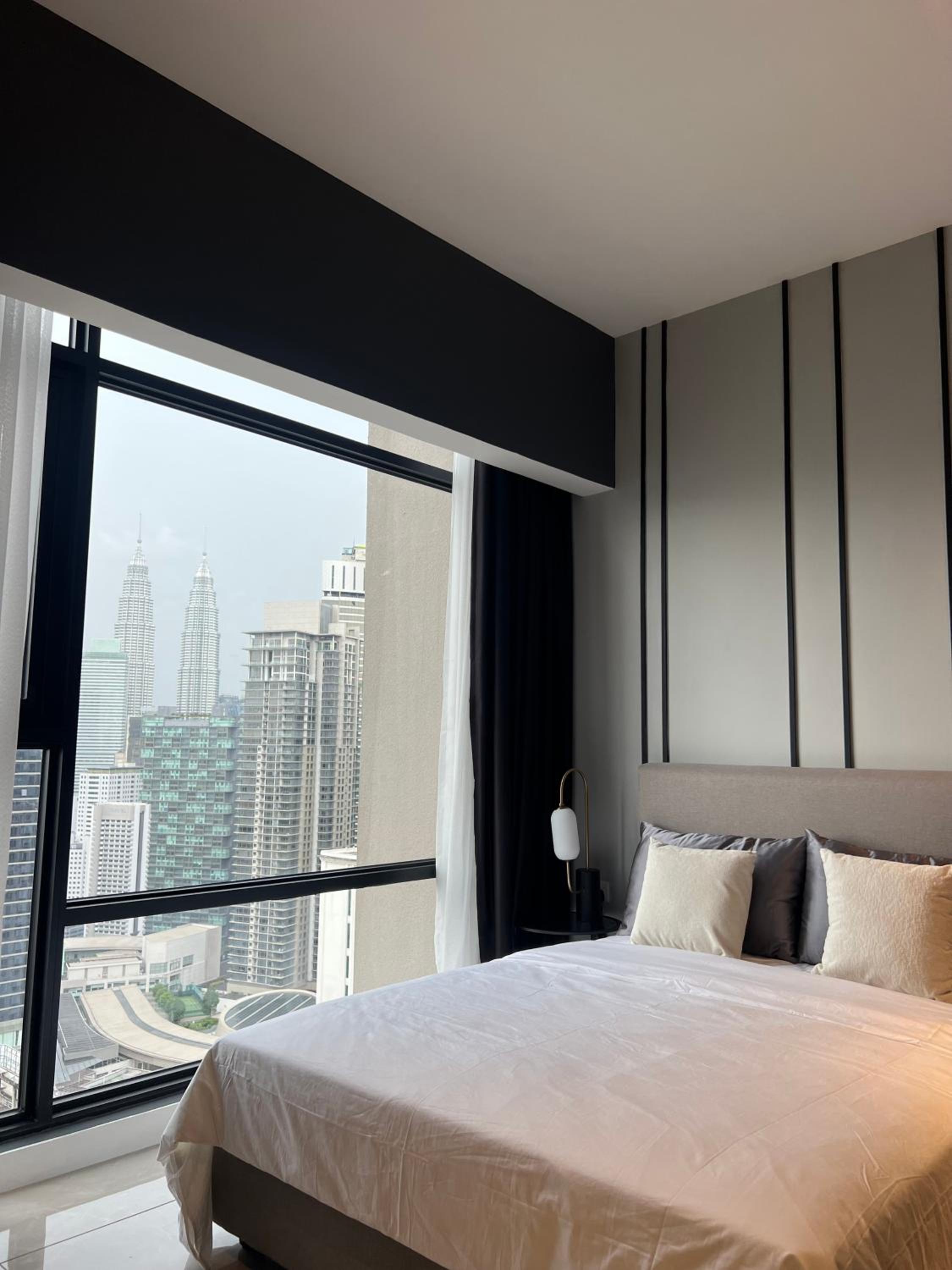 AXON APARTMENT RESIDENTIAL SUITE
