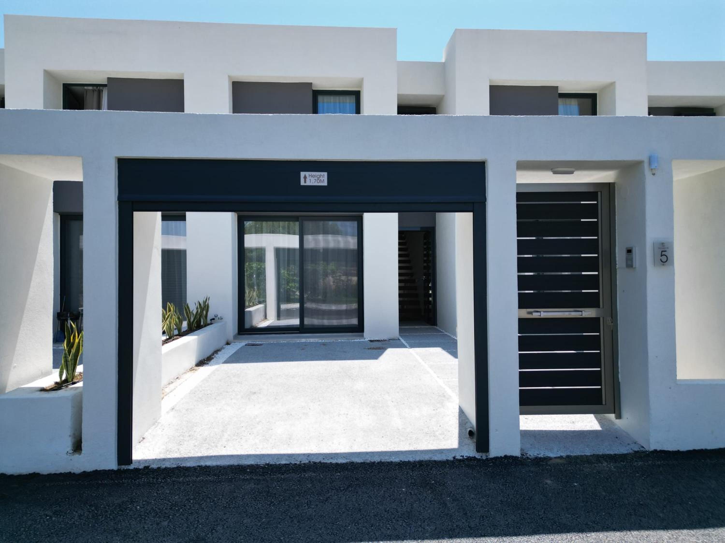 Serene Villas Halkidiki - Cfront private pool