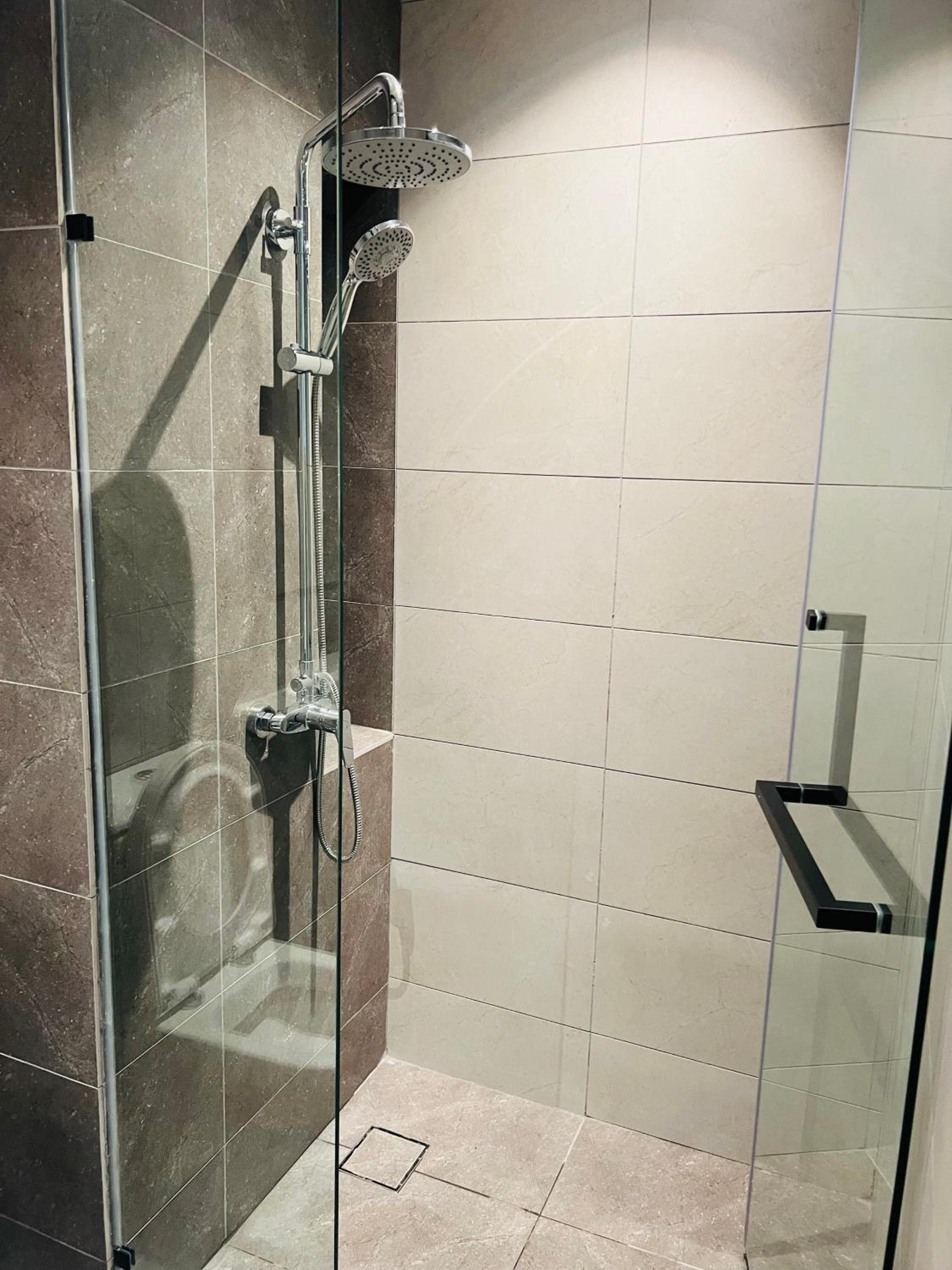AXON APARTMENT RESIDENTIAL SUITE