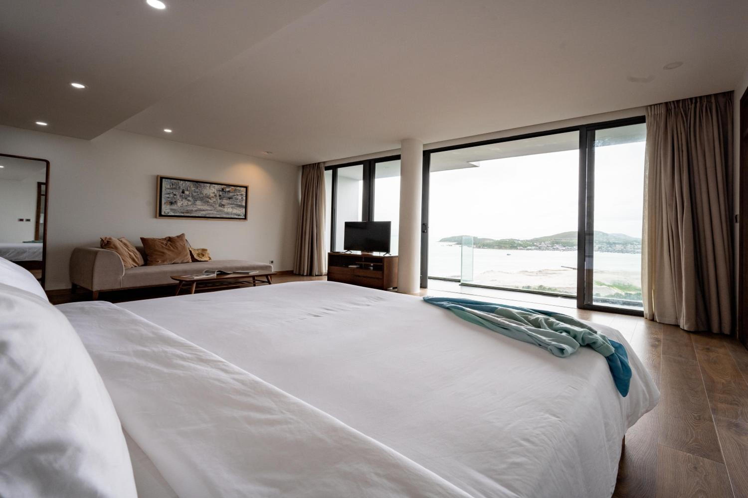 Abogo Ocean Front Villa Nha Trang