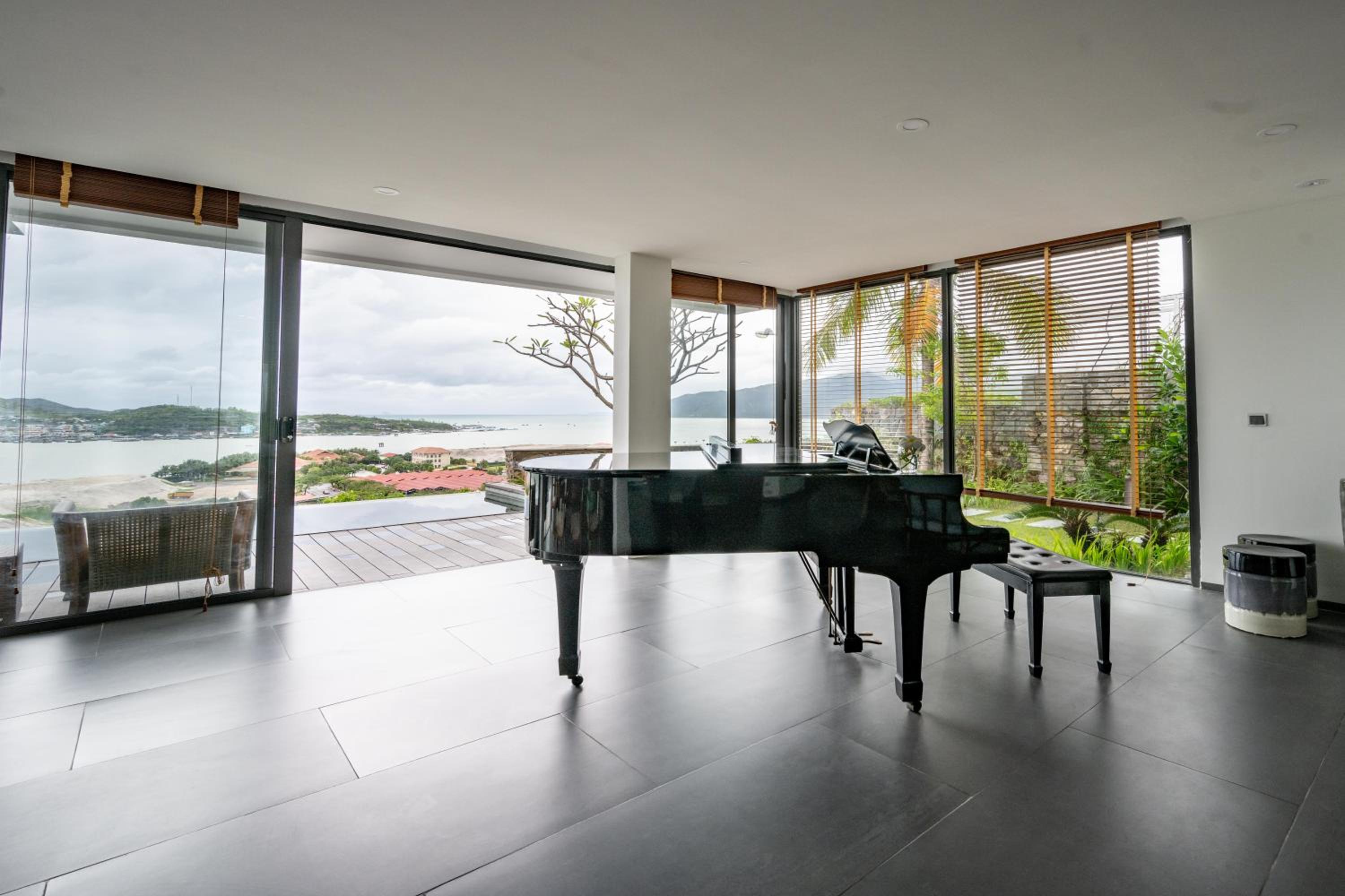 Abogo Ocean Front Villa Nha Trang