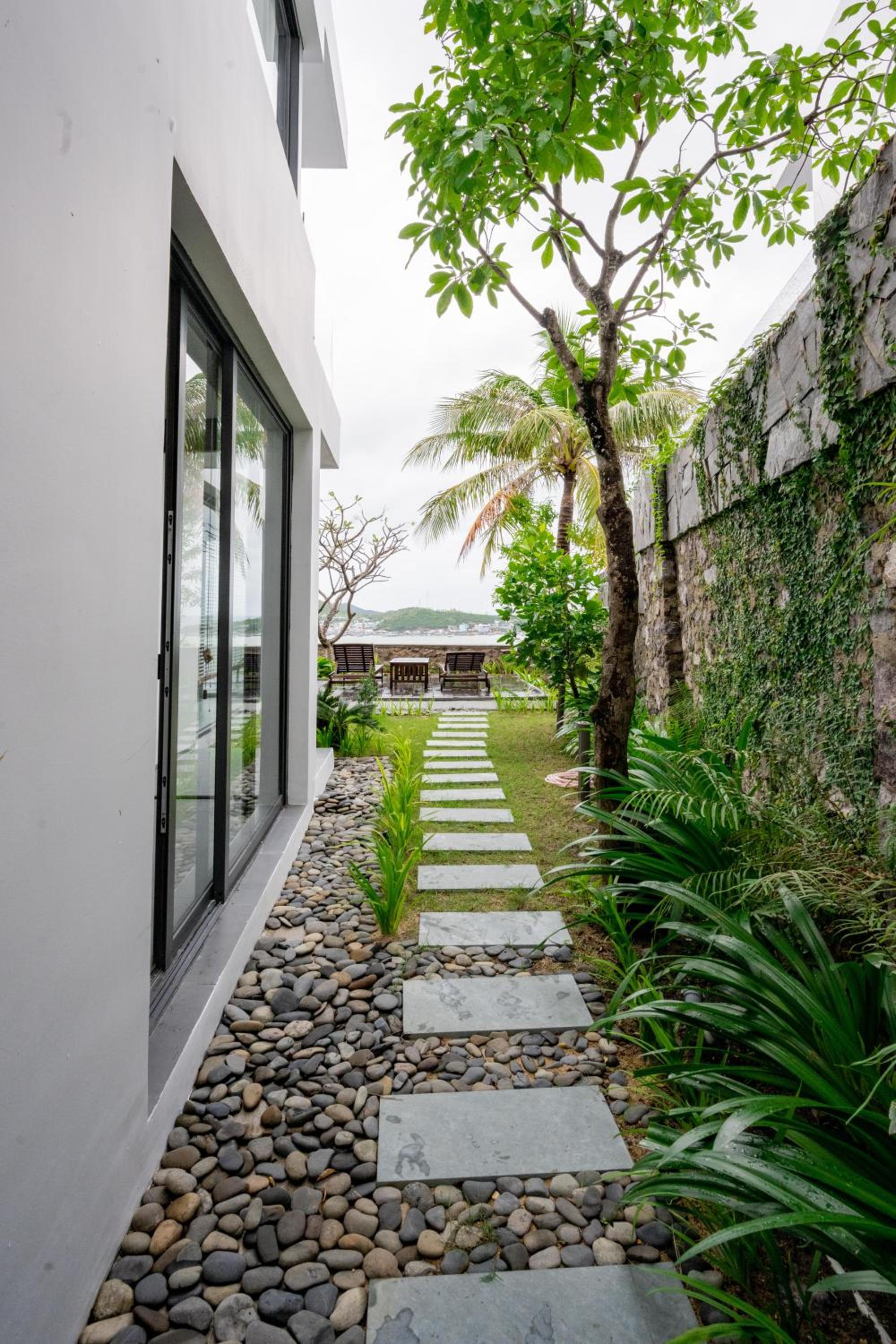 Abogo Ocean Front Villa Nha Trang