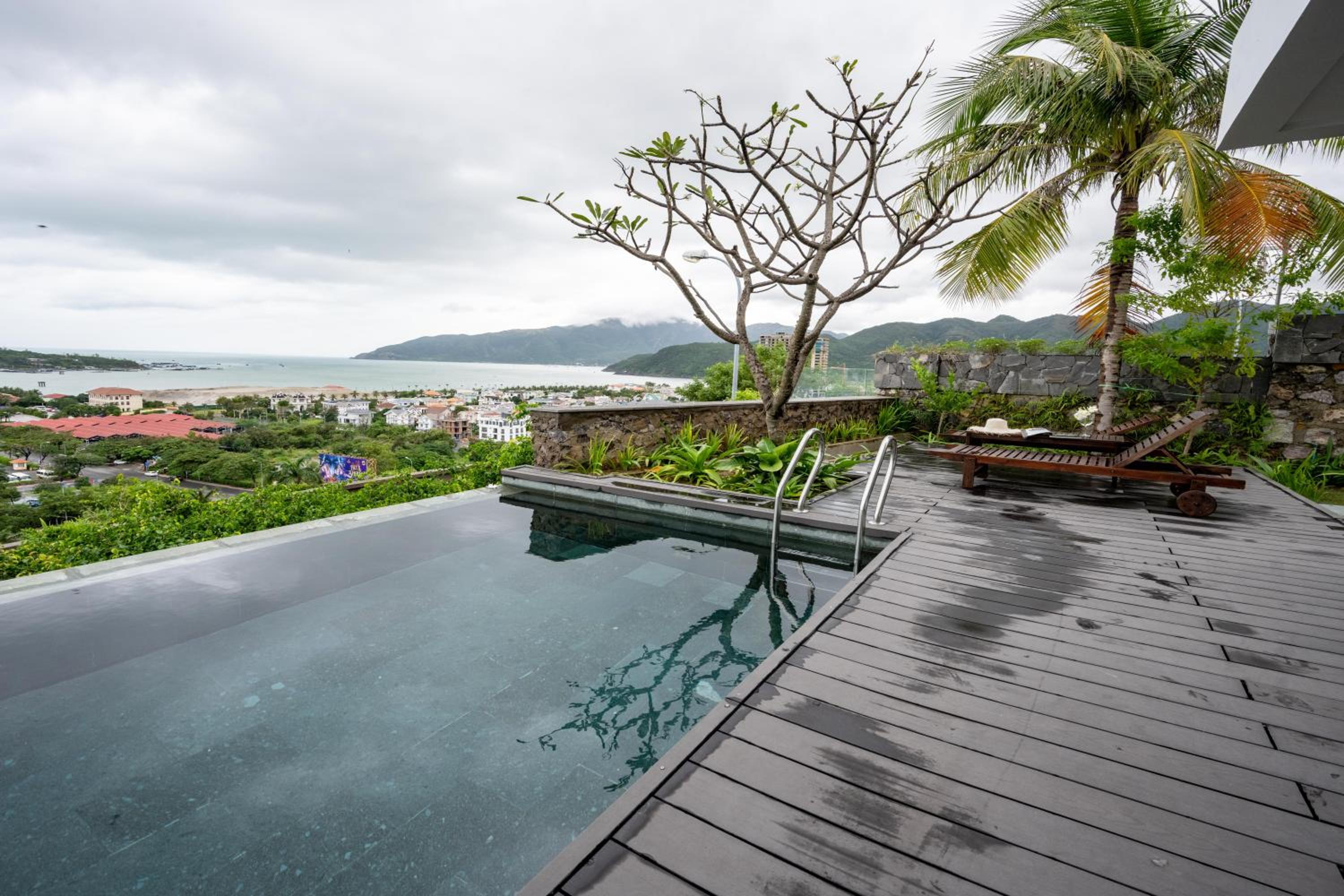 Abogo Ocean Front Villa Nha Trang