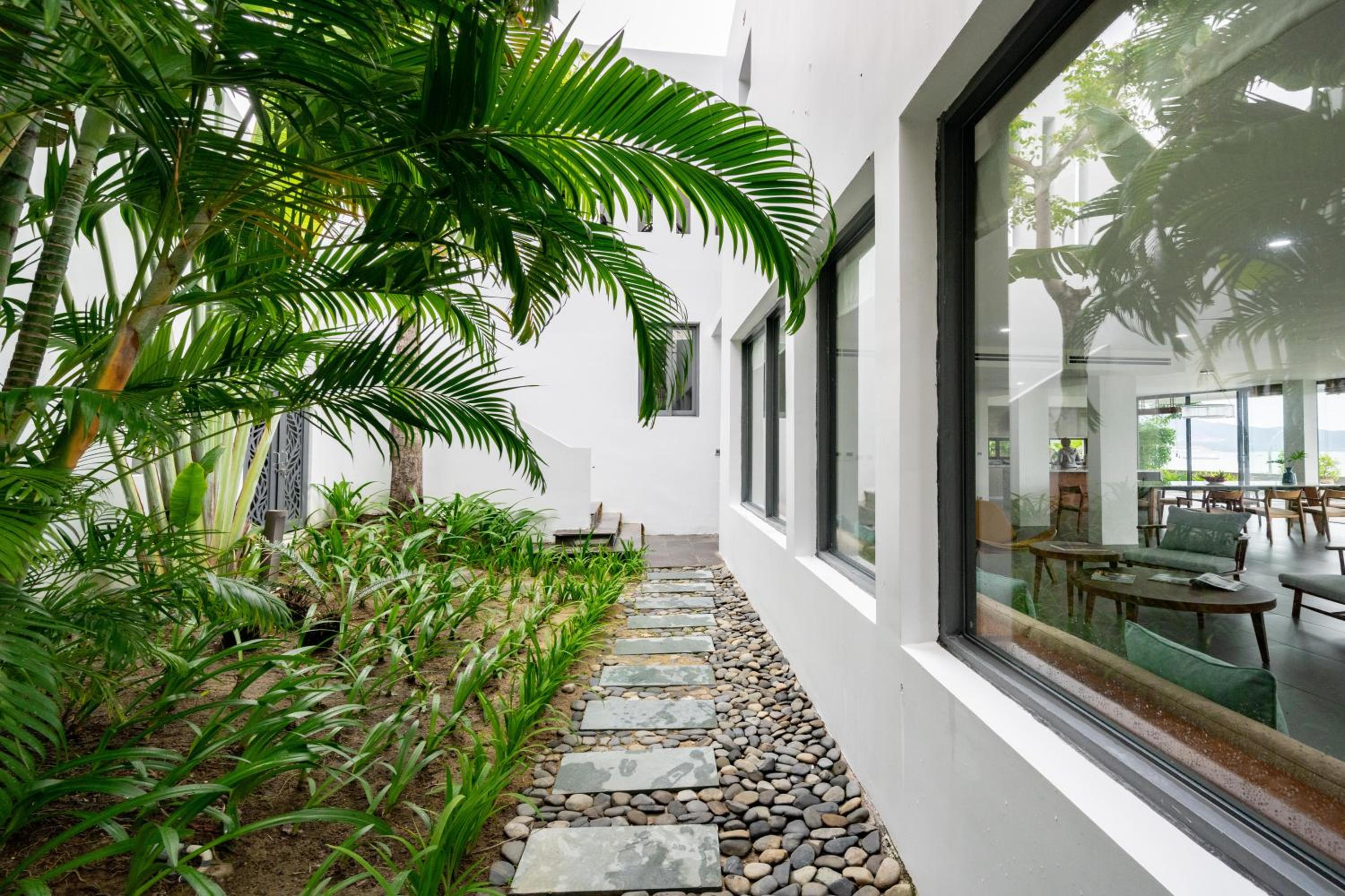 Abogo Ocean Front Villa Nha Trang
