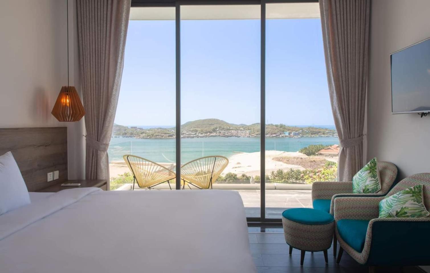 Abogo Ocean Front Villa Nha Trang