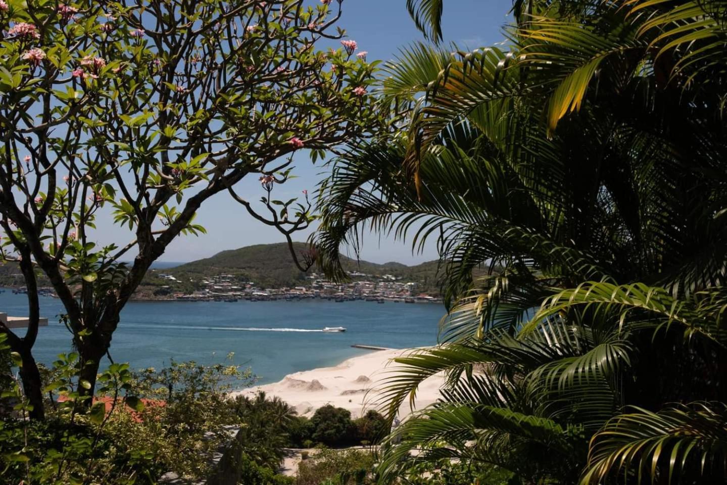 Abogo Ocean Front Villa Nha Trang