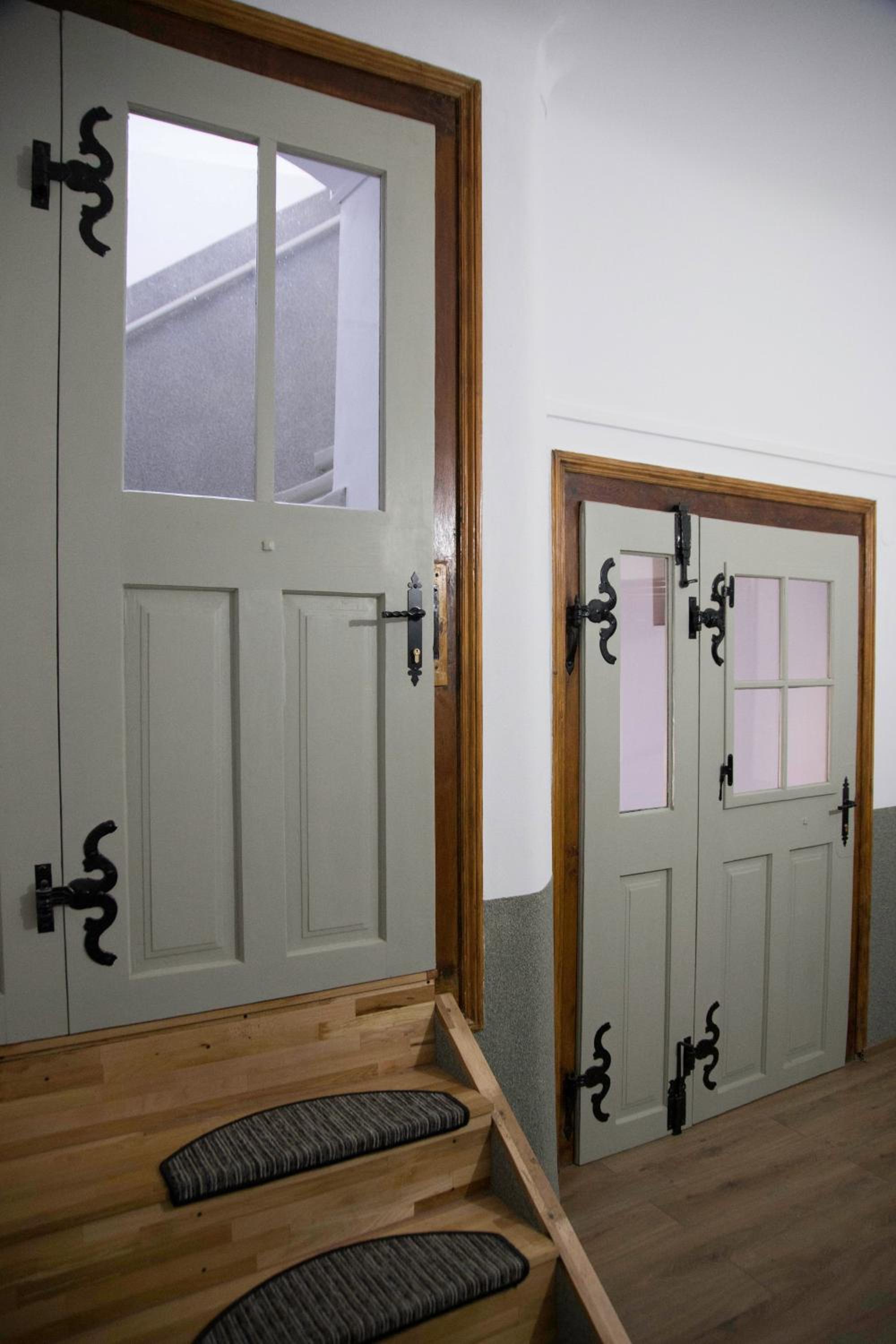 Seek and Hide - Little Emma's Hideaway view 5