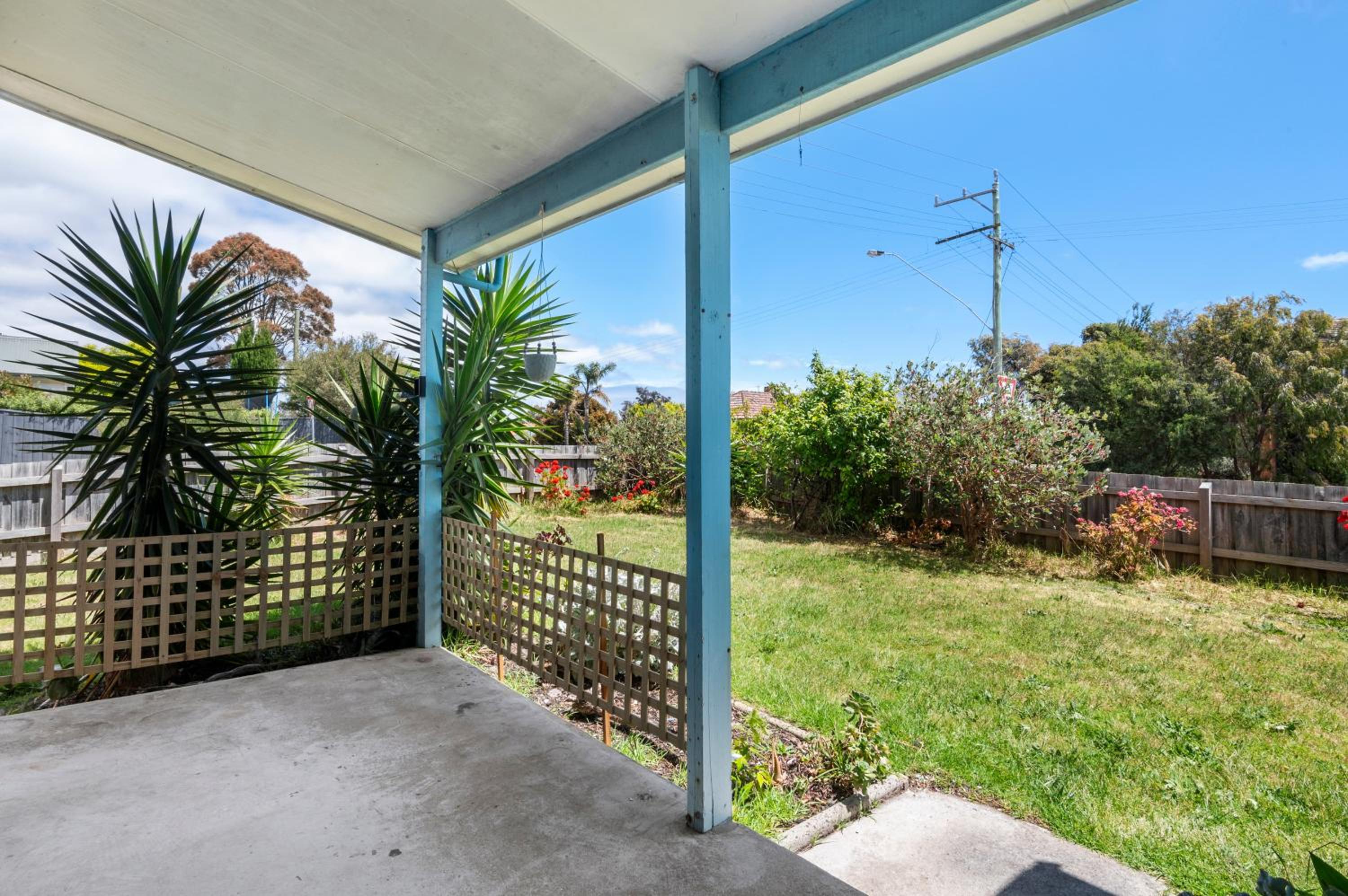 Nanas Beach House by Readyset