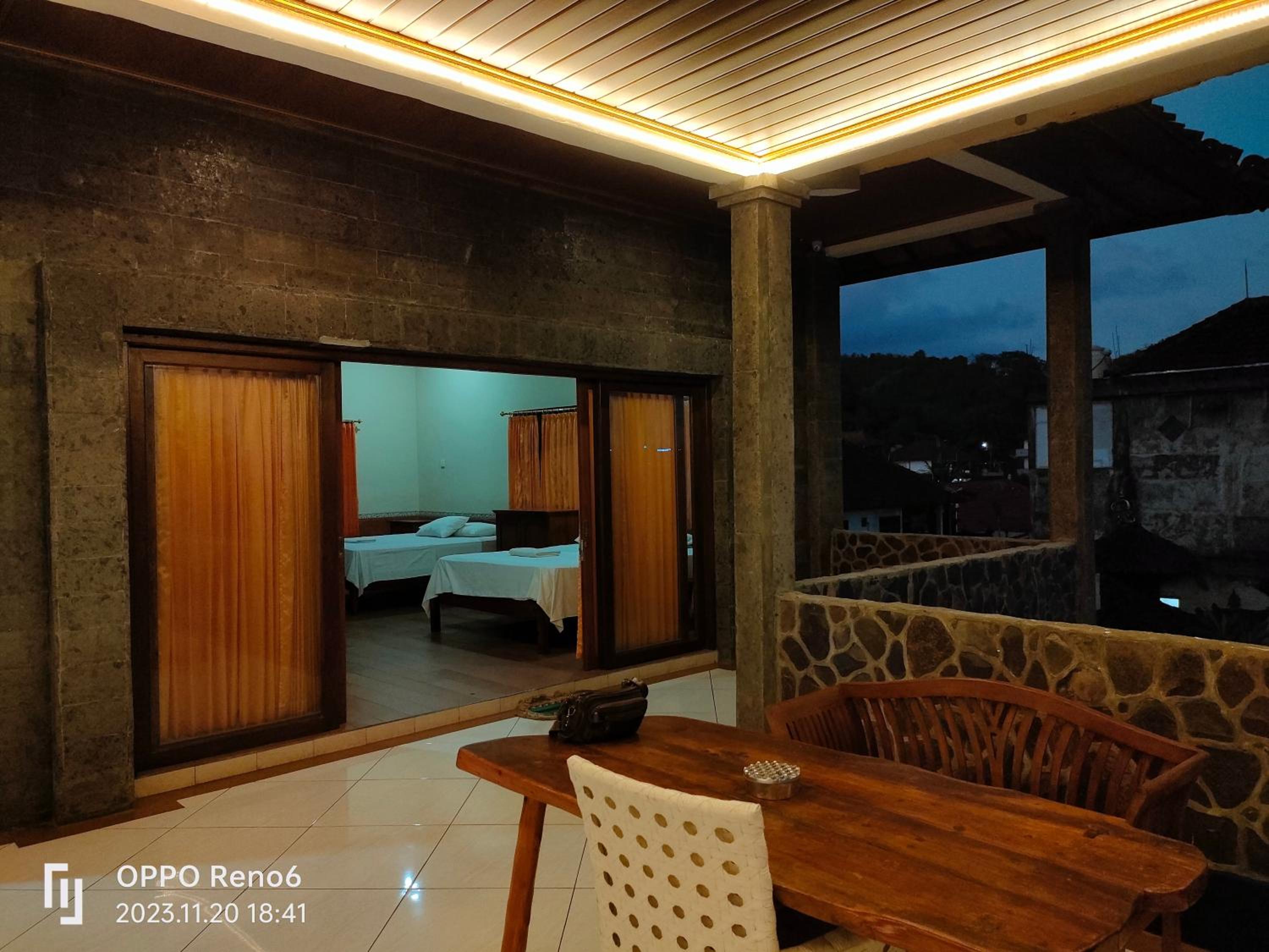 Dharma homestay