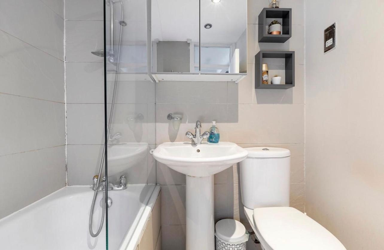 4C- apartment