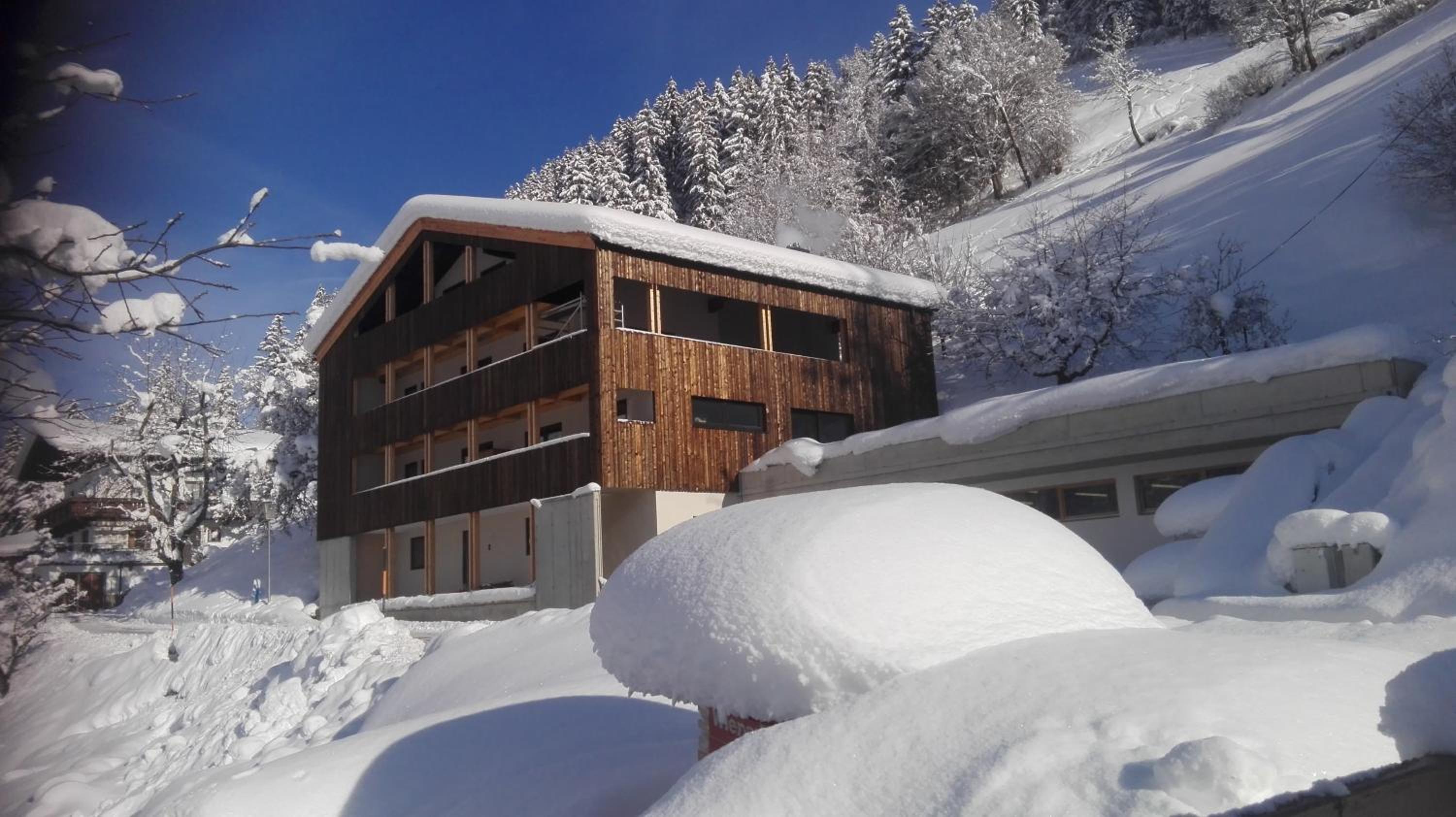 Apartments Zauberberg view 3