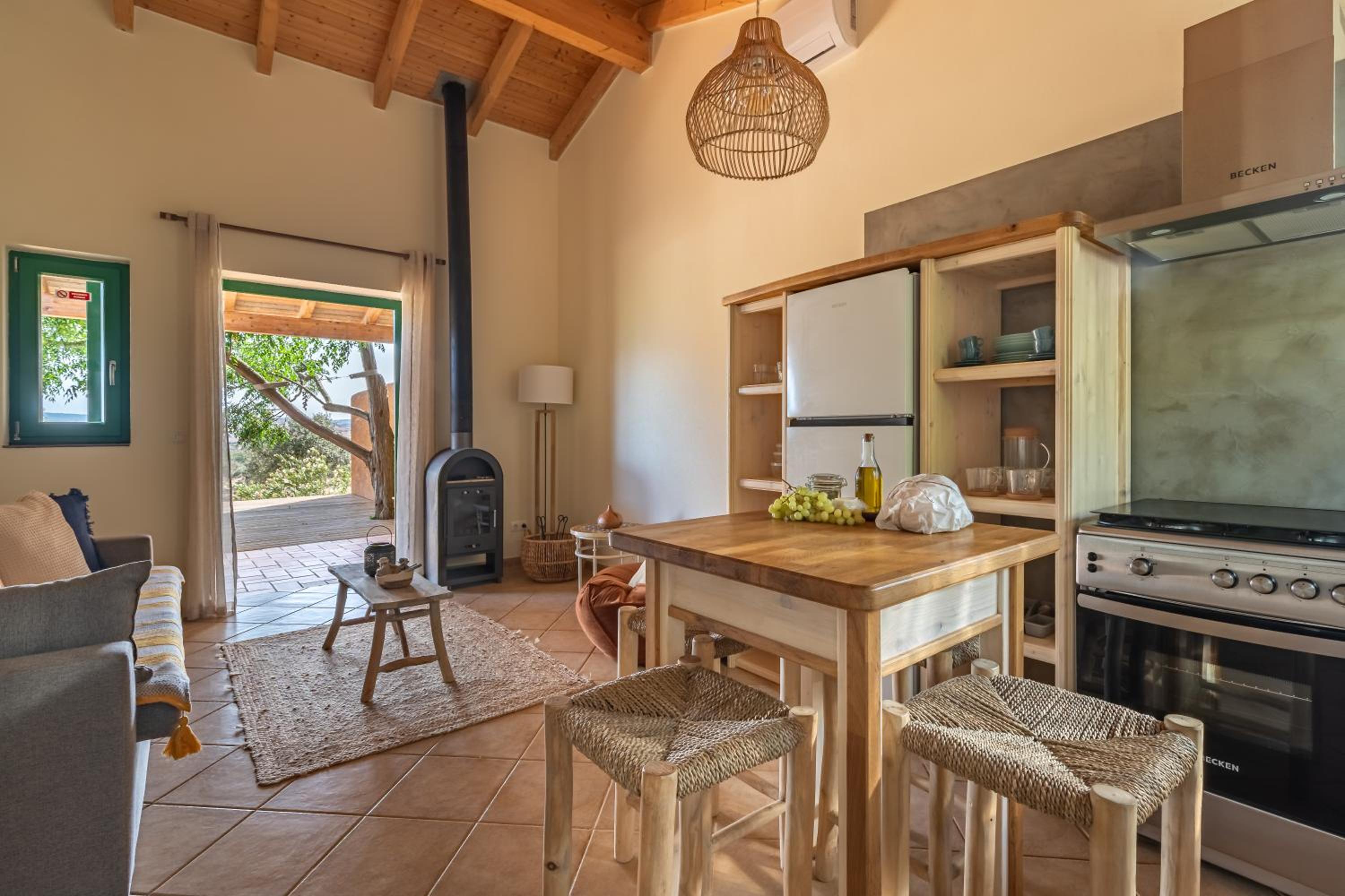 Monte Flora Farmhouse