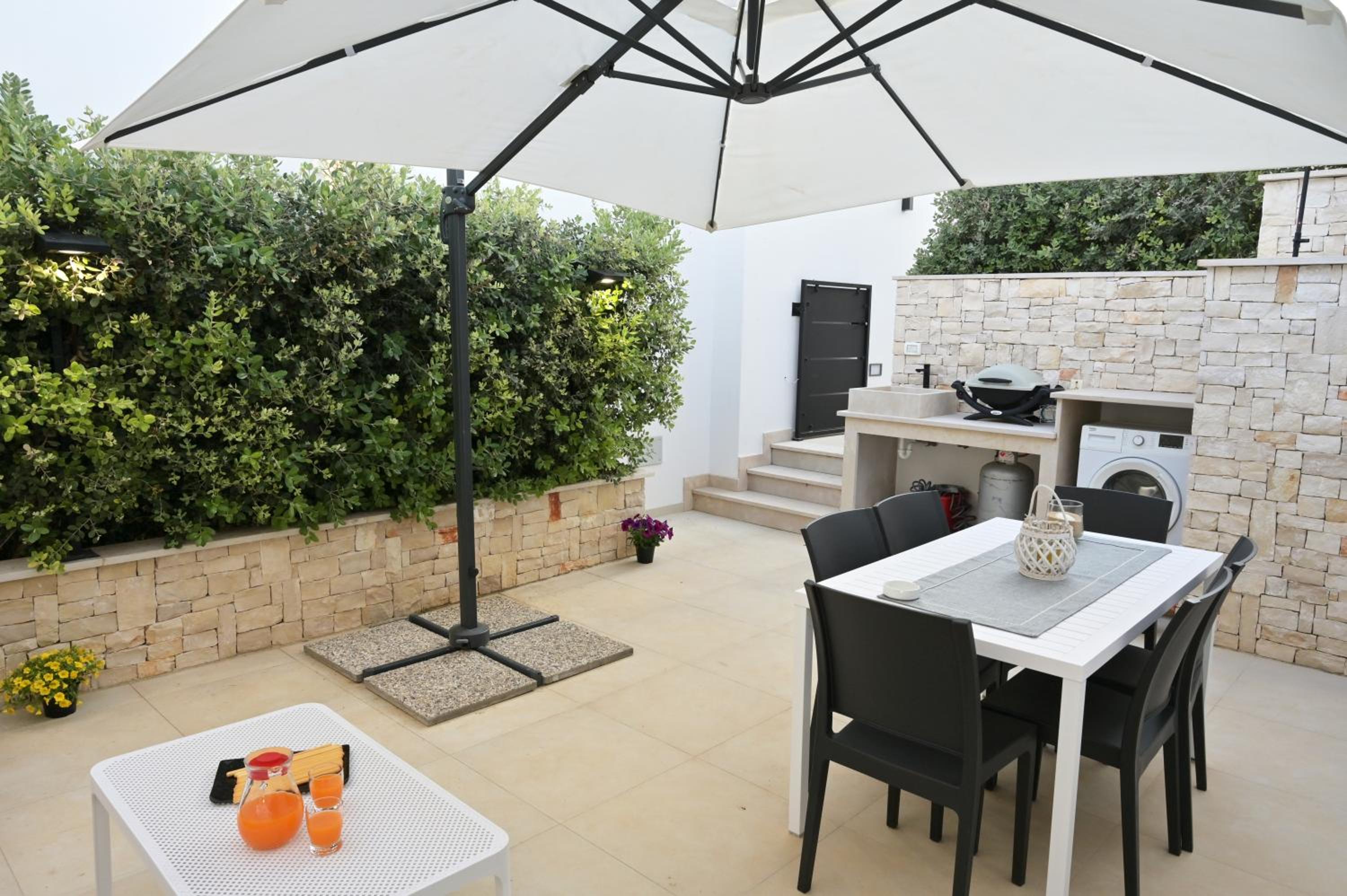 Altamarea Beach Experience Villetta LE view 3