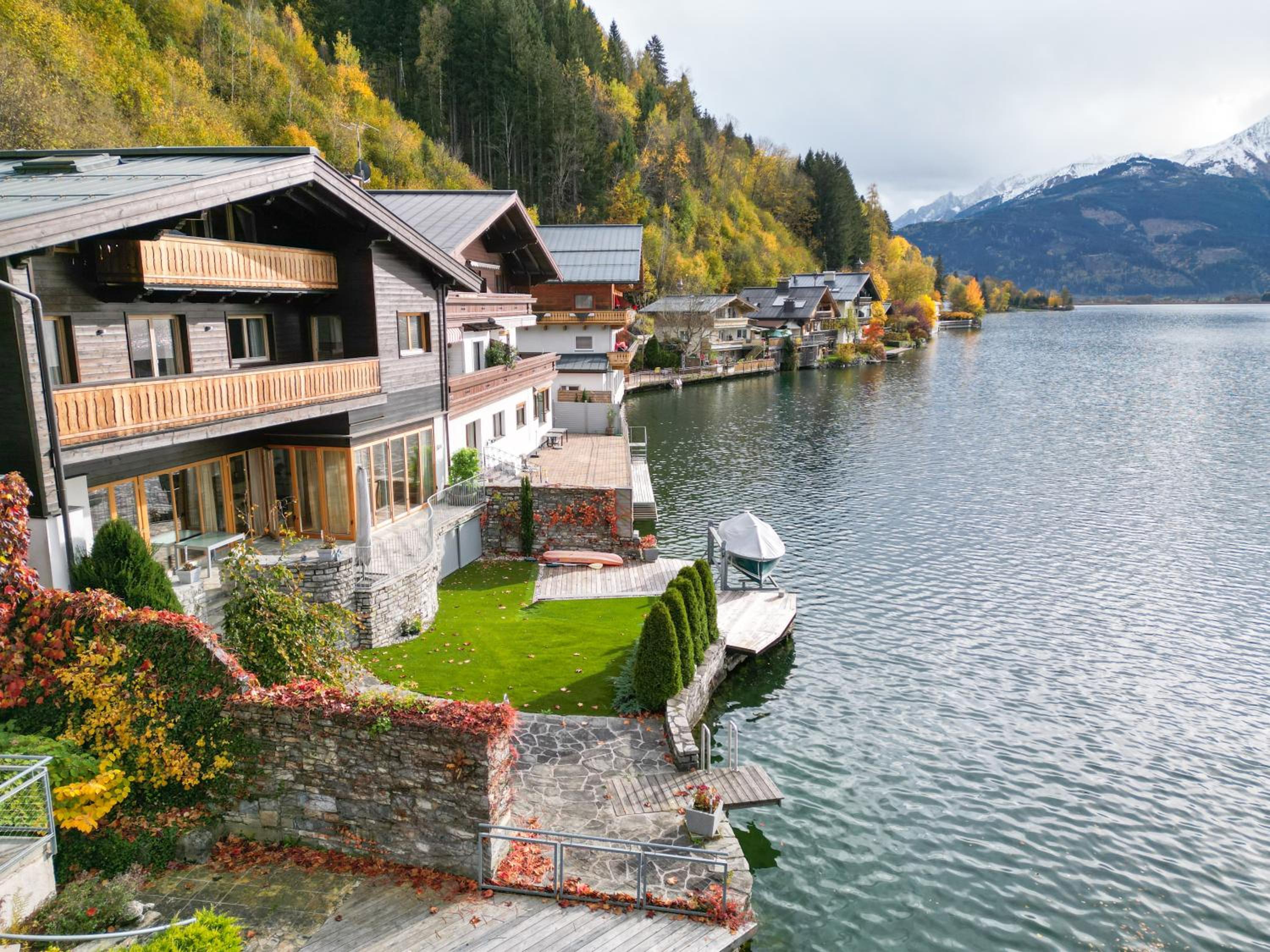 Finest Lakeside Villa Zell am See incl SUMMER CARD by All in One Apartments