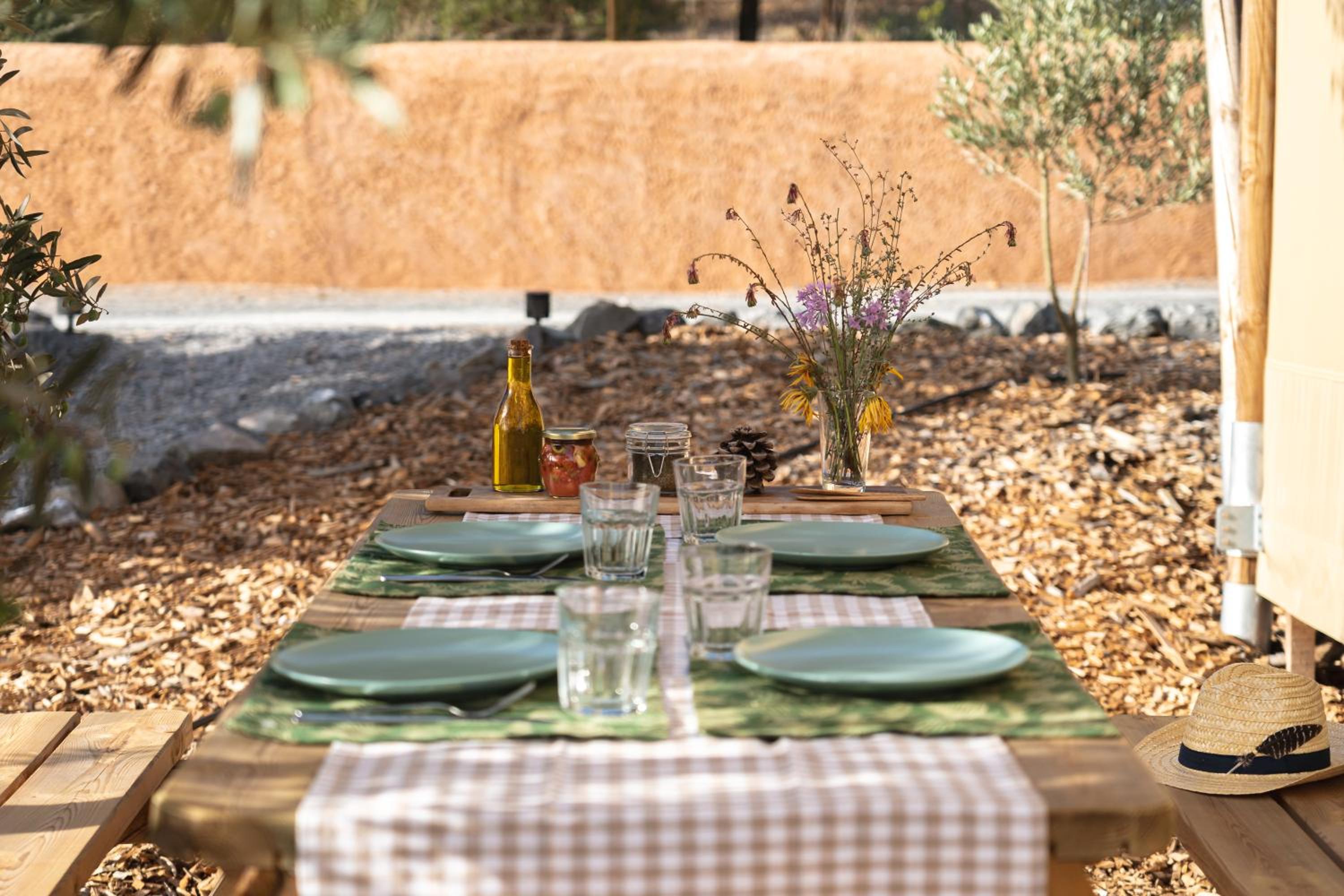 Monte Flora Farmhouse