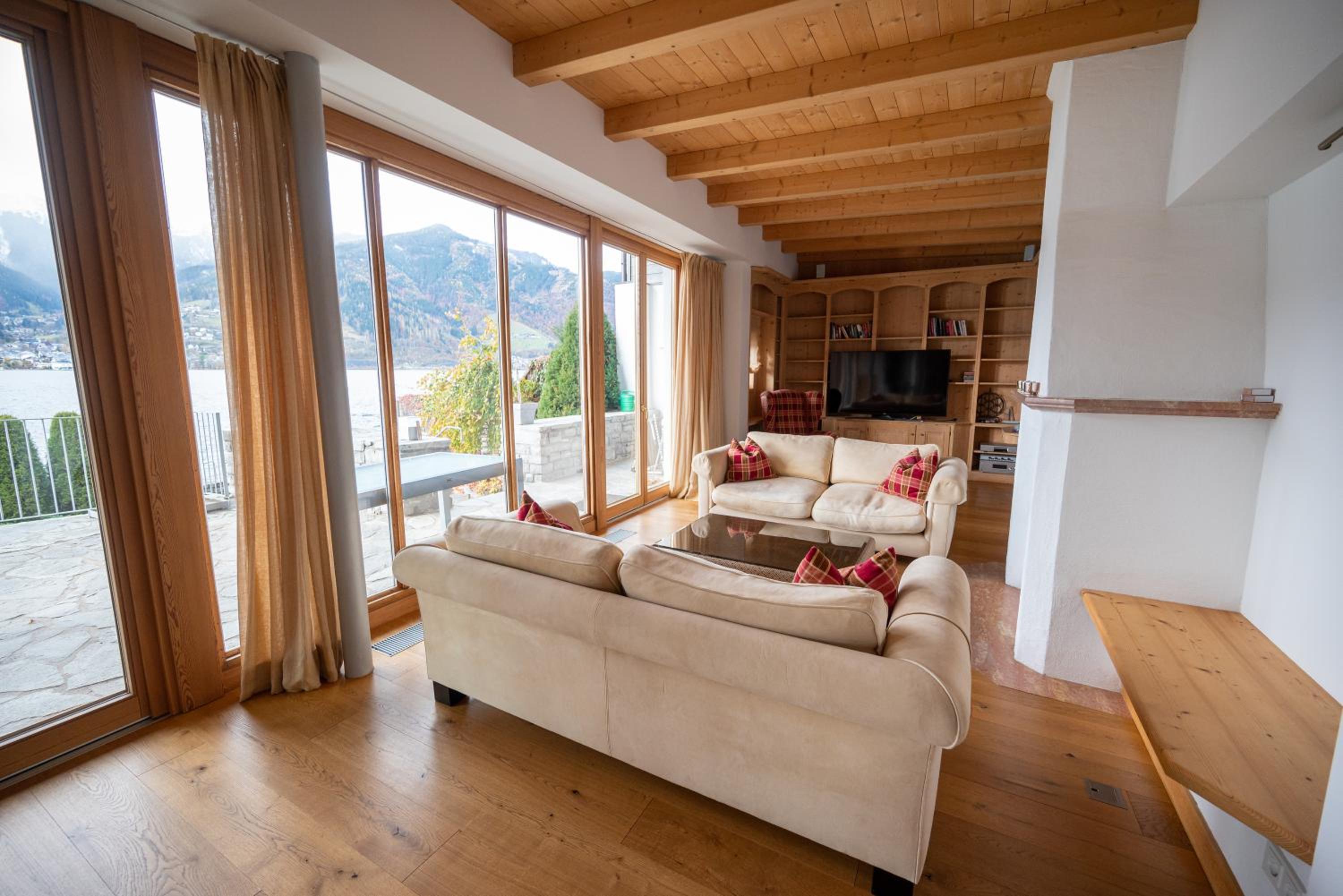 Finest Lakeside Villa Zell am See incl SUMMER CARD by All in One Apartments