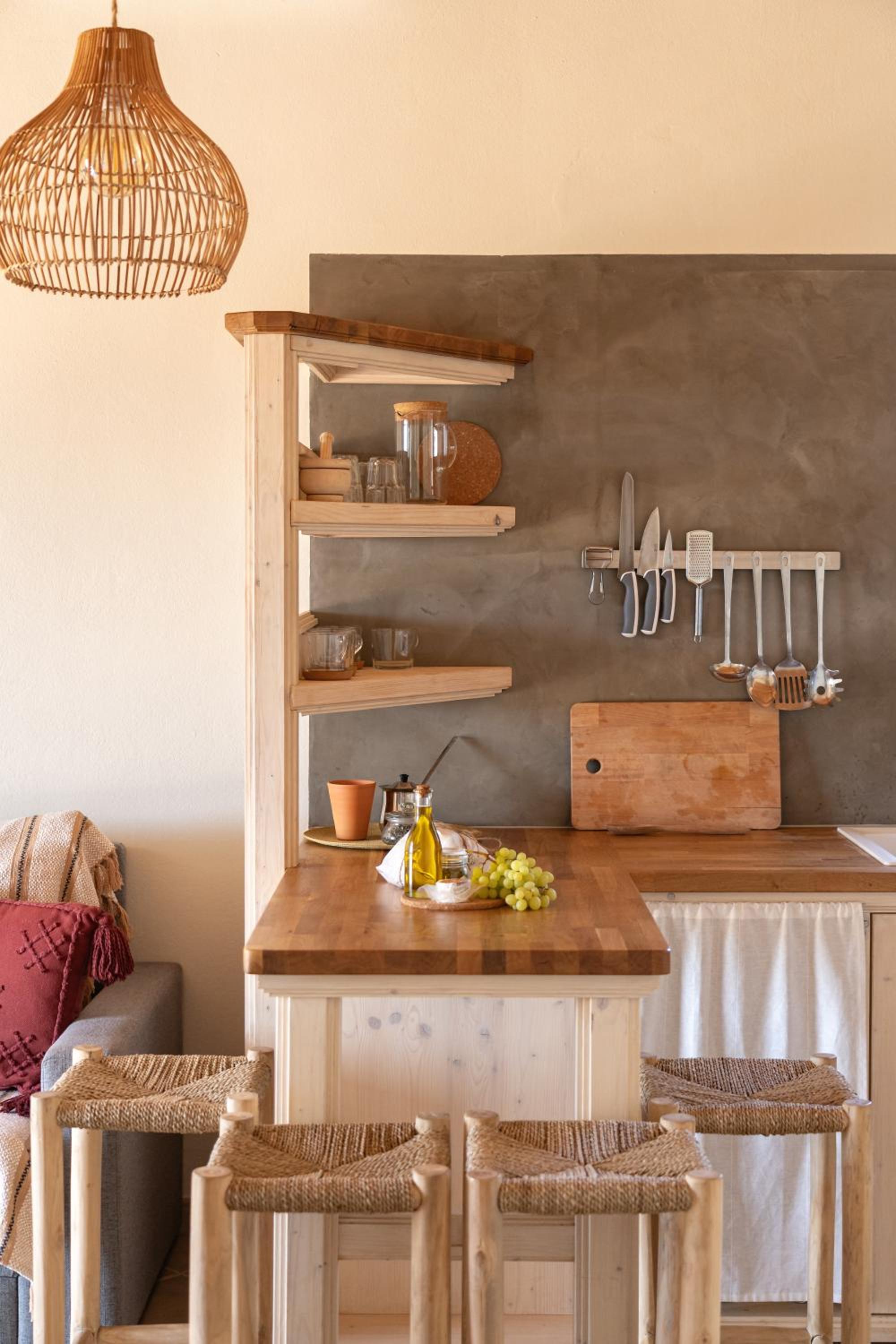 Monte Flora Farmhouse