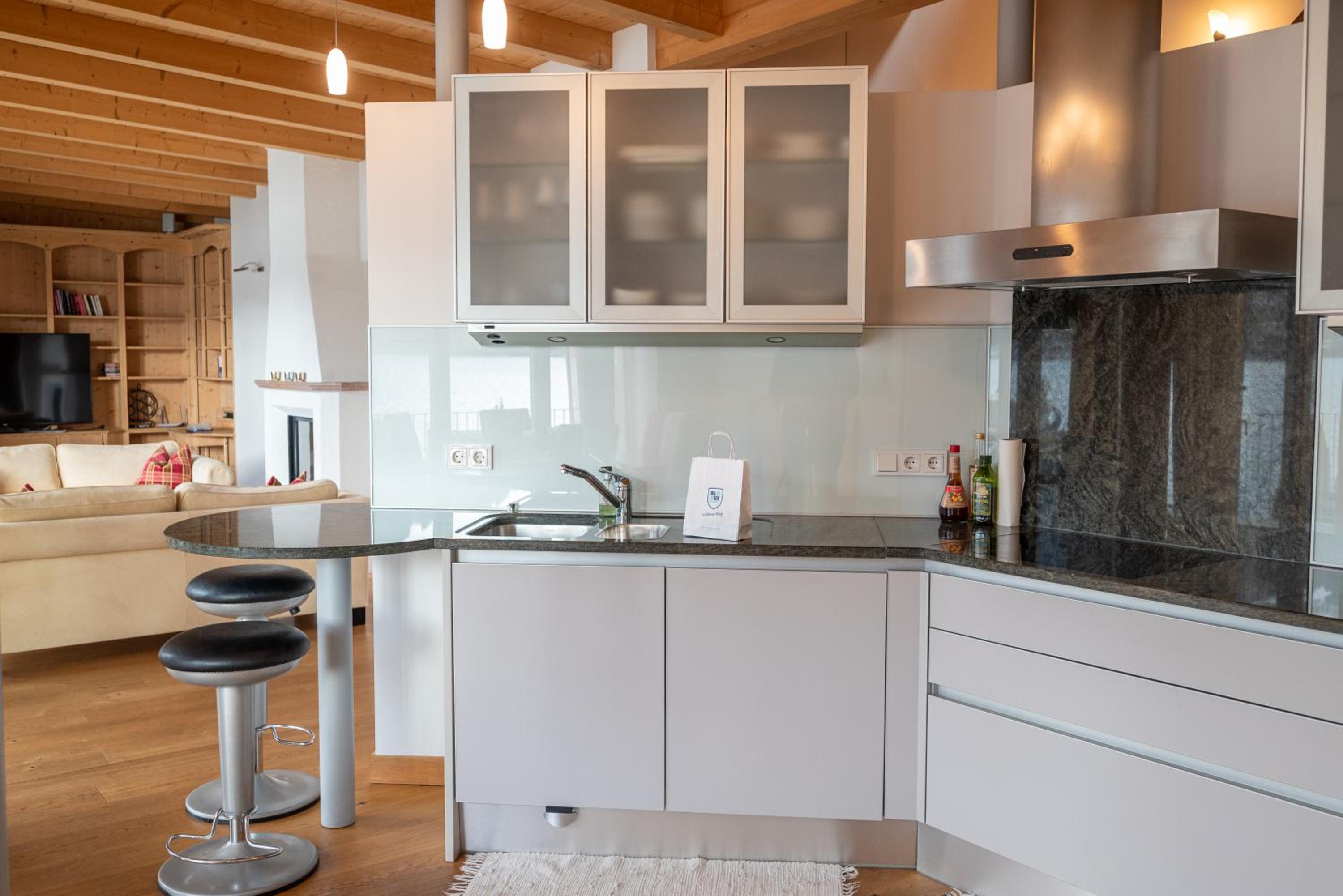 Finest Lakeside Villa Zell am See incl SUMMER CARD by All in One Apartments