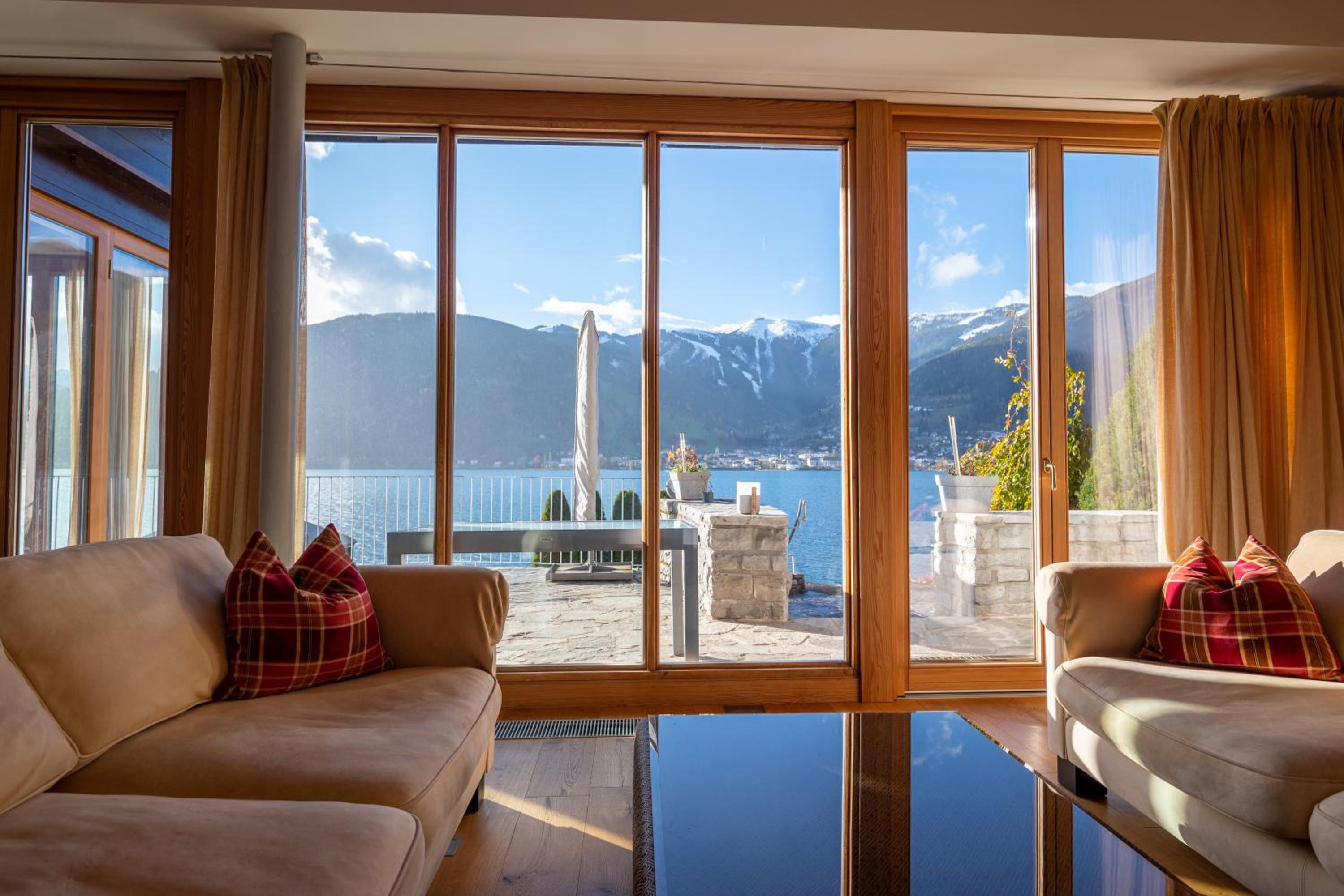 Finest Lakeside Villa Zell am See incl SUMMER CARD by All in One Apartments