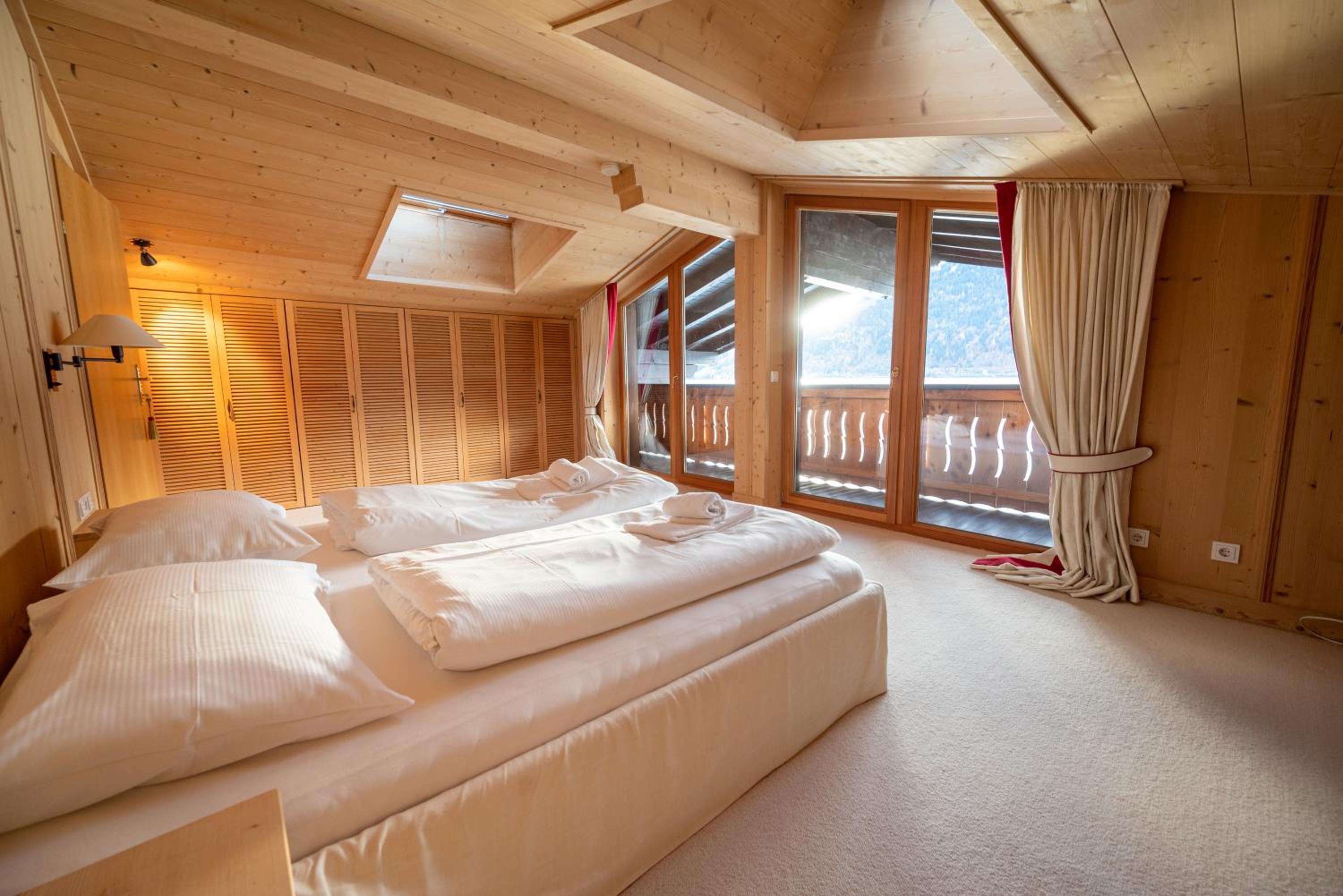 Finest Lakeside Villa Zell am See incl SUMMER CARD by All in One Apartments