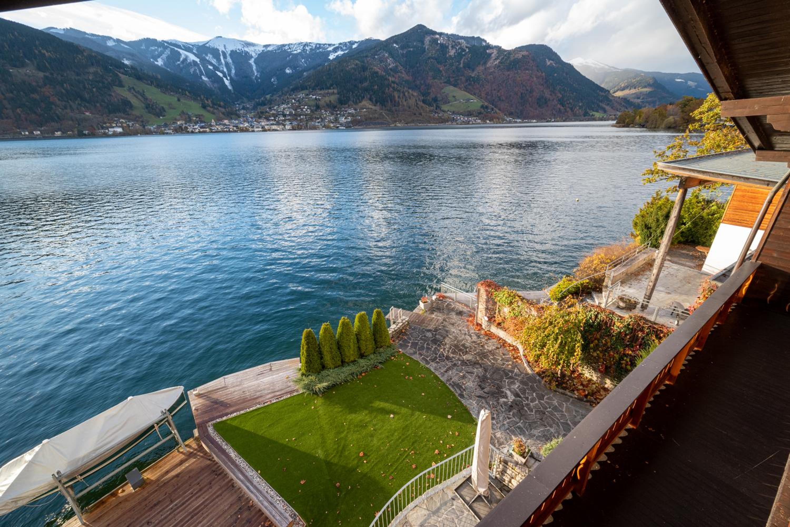 Finest Lakeside Villa Zell am See incl SUMMER CARD by All in One Apartments