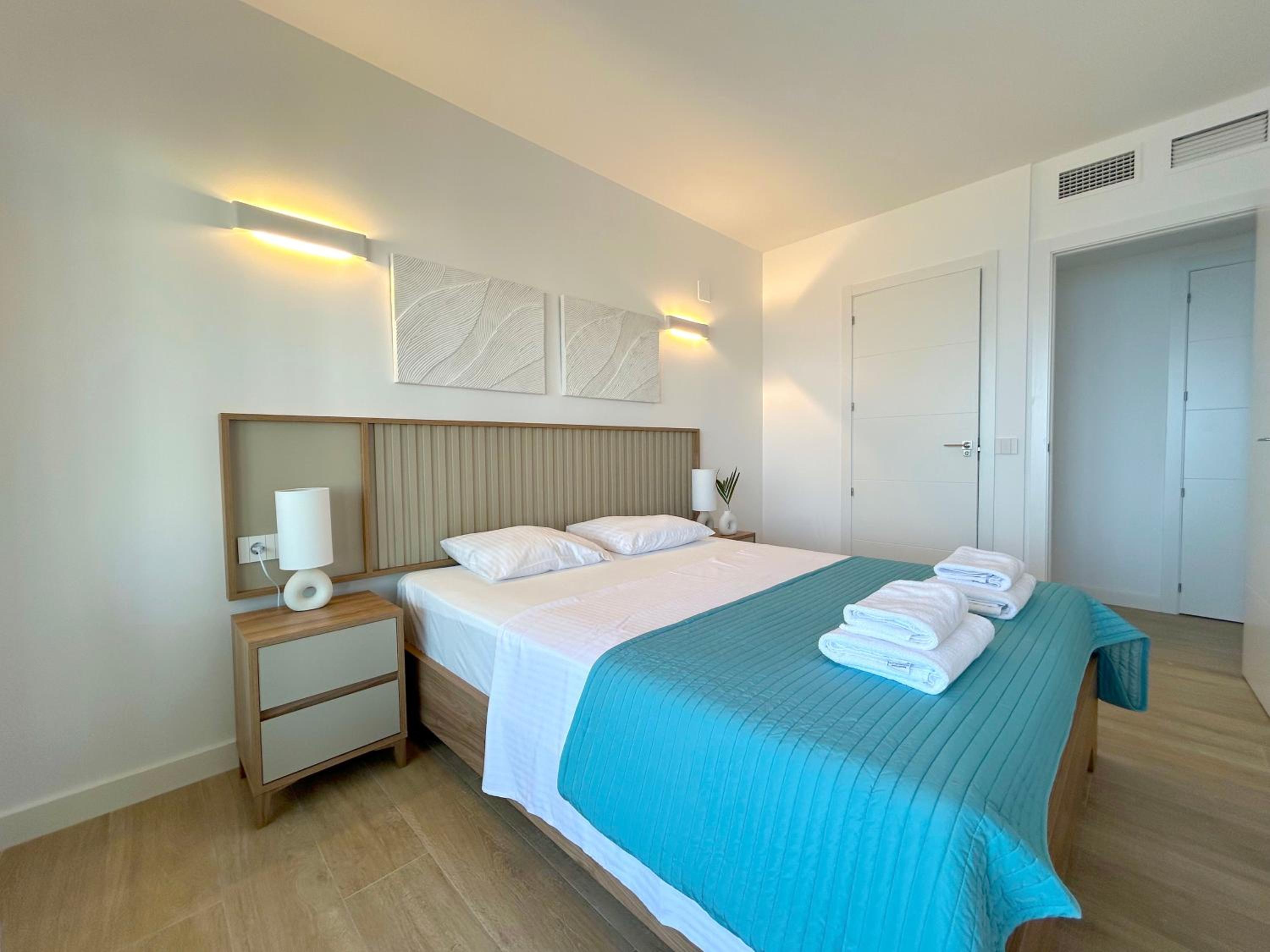 POSIDONIA PUNTA PRIMA - Luxury Seafront Apartments