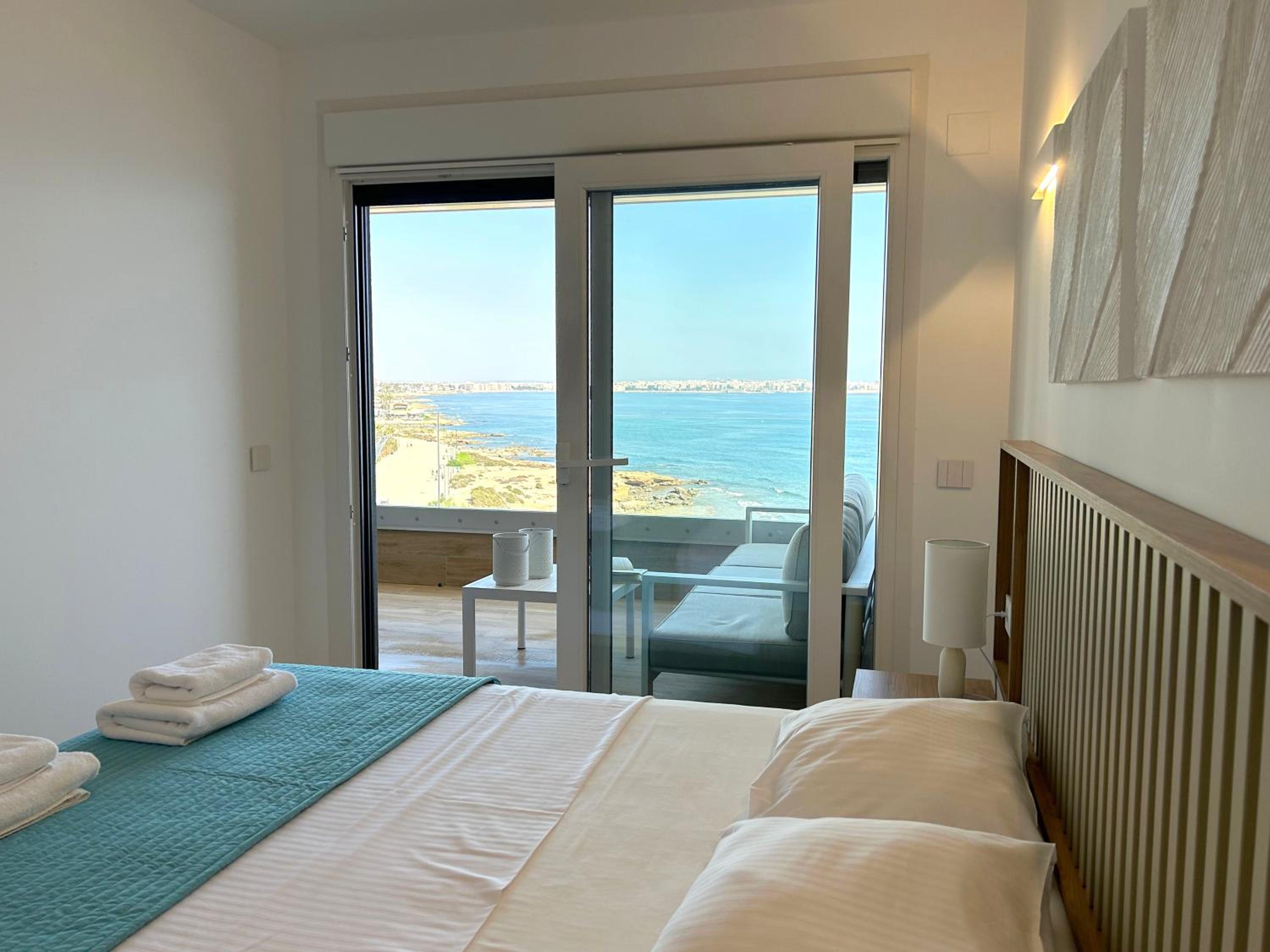 POSIDONIA PUNTA PRIMA - Luxury Seafront Apartments