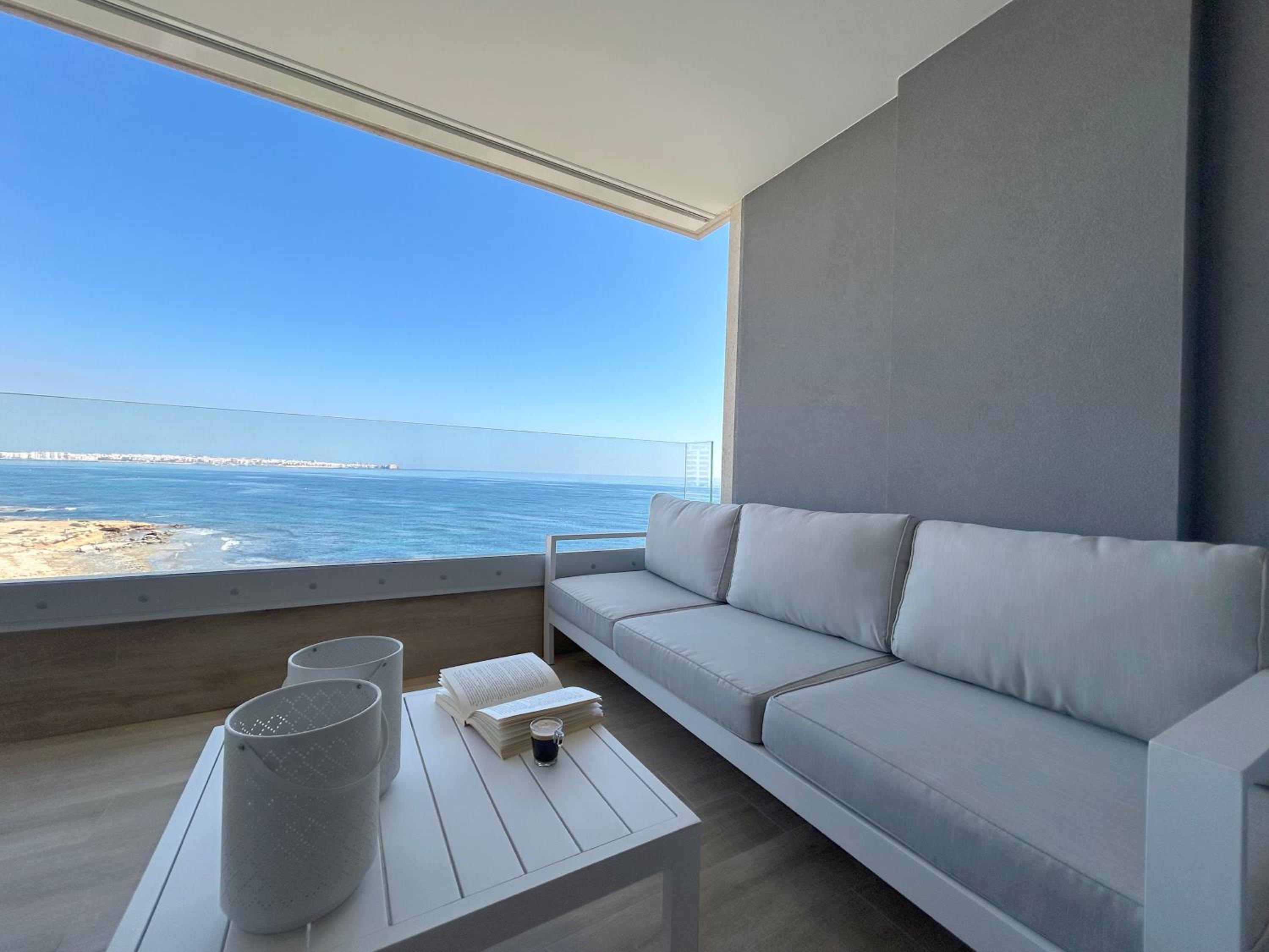 POSIDONIA PUNTA PRIMA - Luxury Seafront Apartments