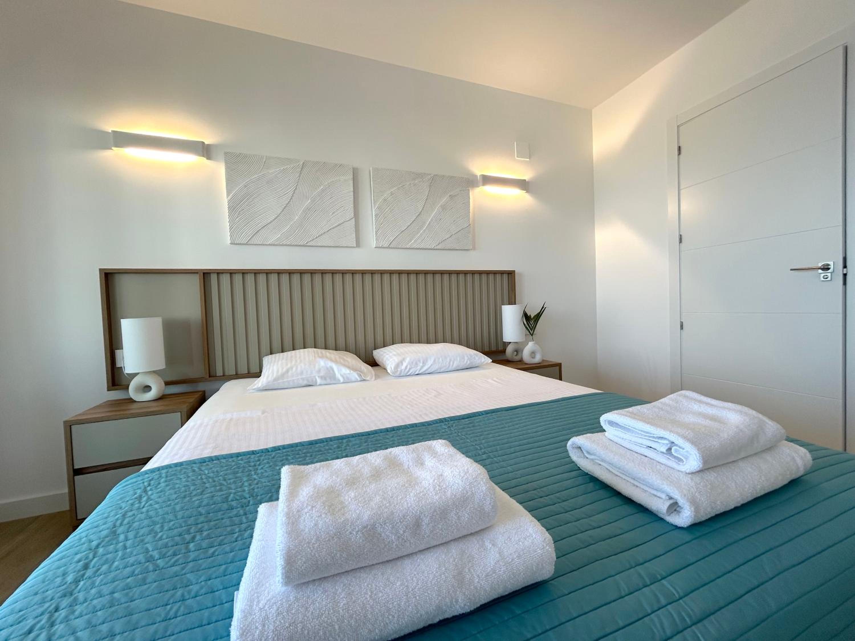 POSIDONIA PUNTA PRIMA - Luxury Seafront Apartments
