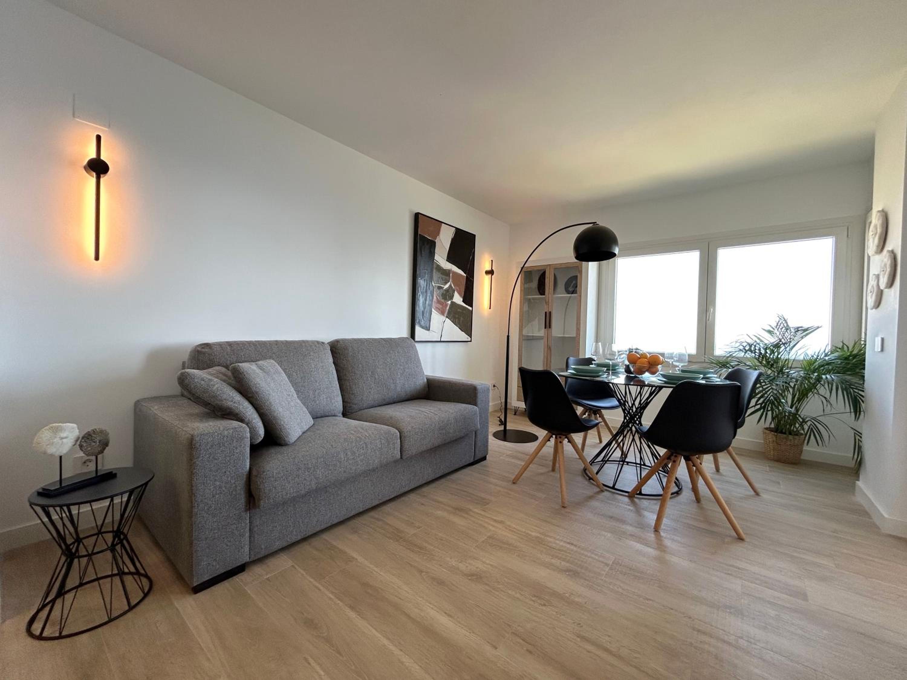 POSIDONIA PUNTA PRIMA - Luxury Seafront Apartments