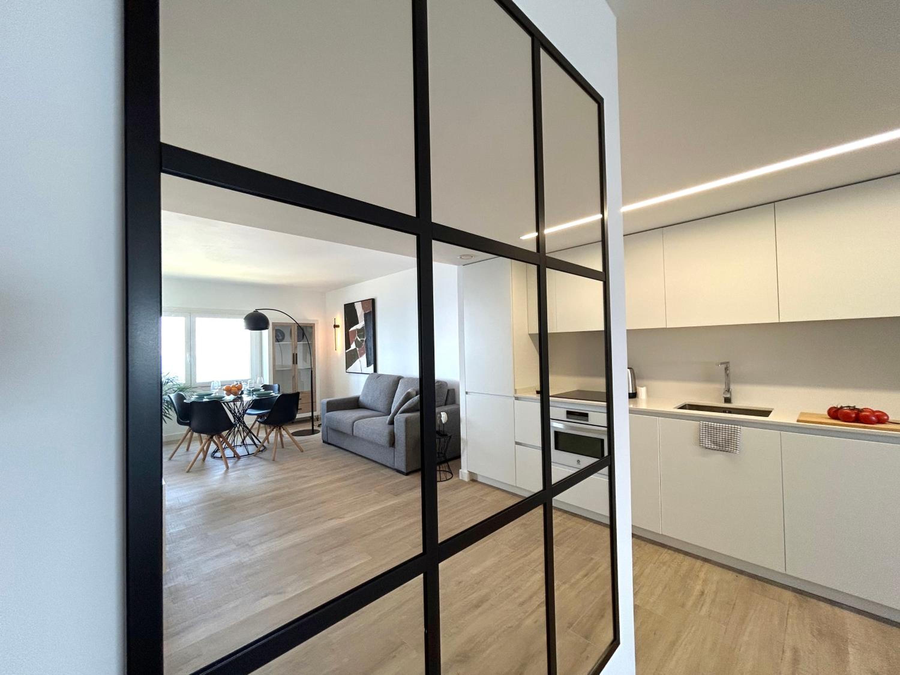 POSIDONIA PUNTA PRIMA - Luxury Seafront Apartments