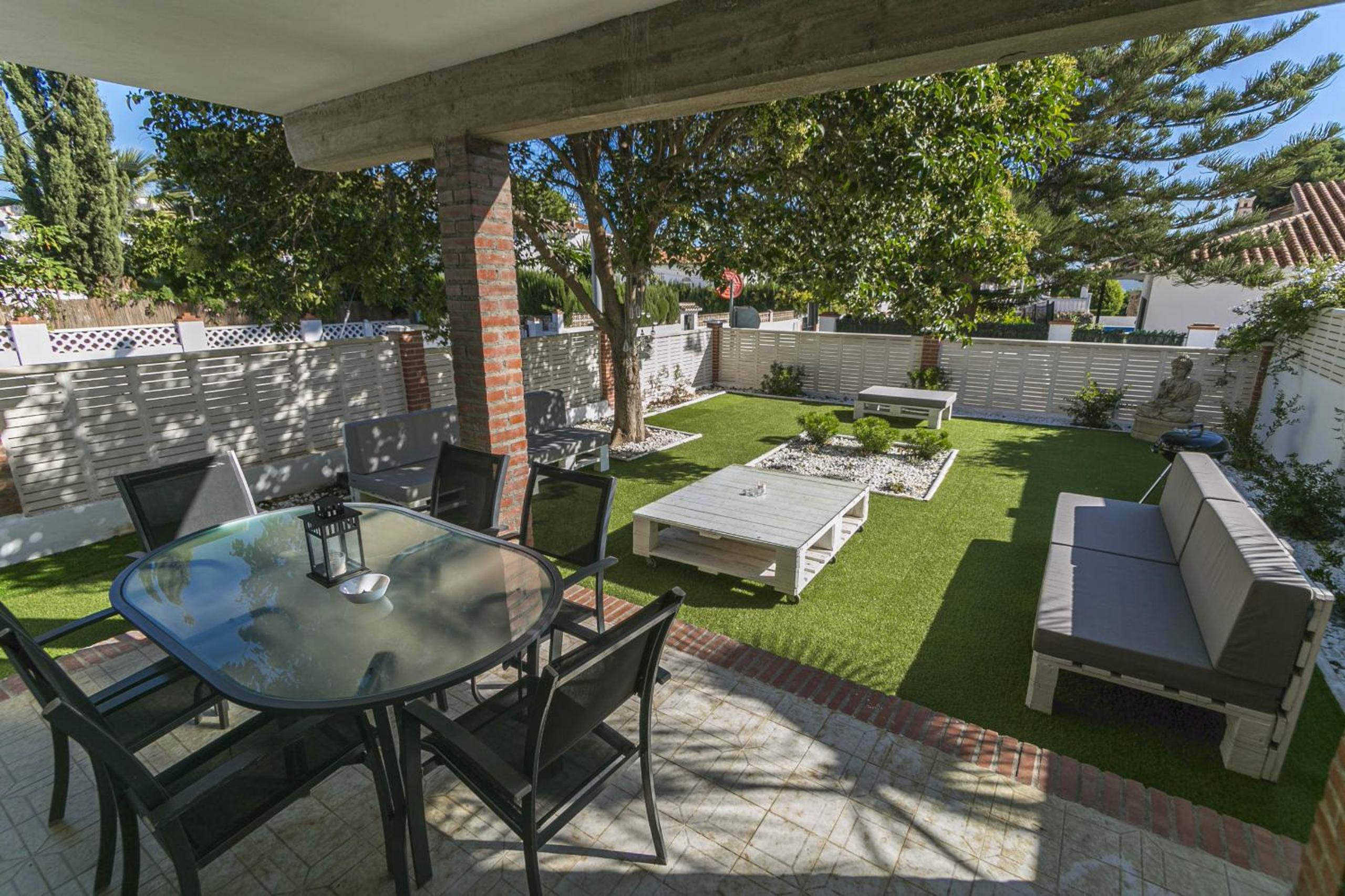 Canovas Nerja - Casa Parador con jardín privado en centro Nerja