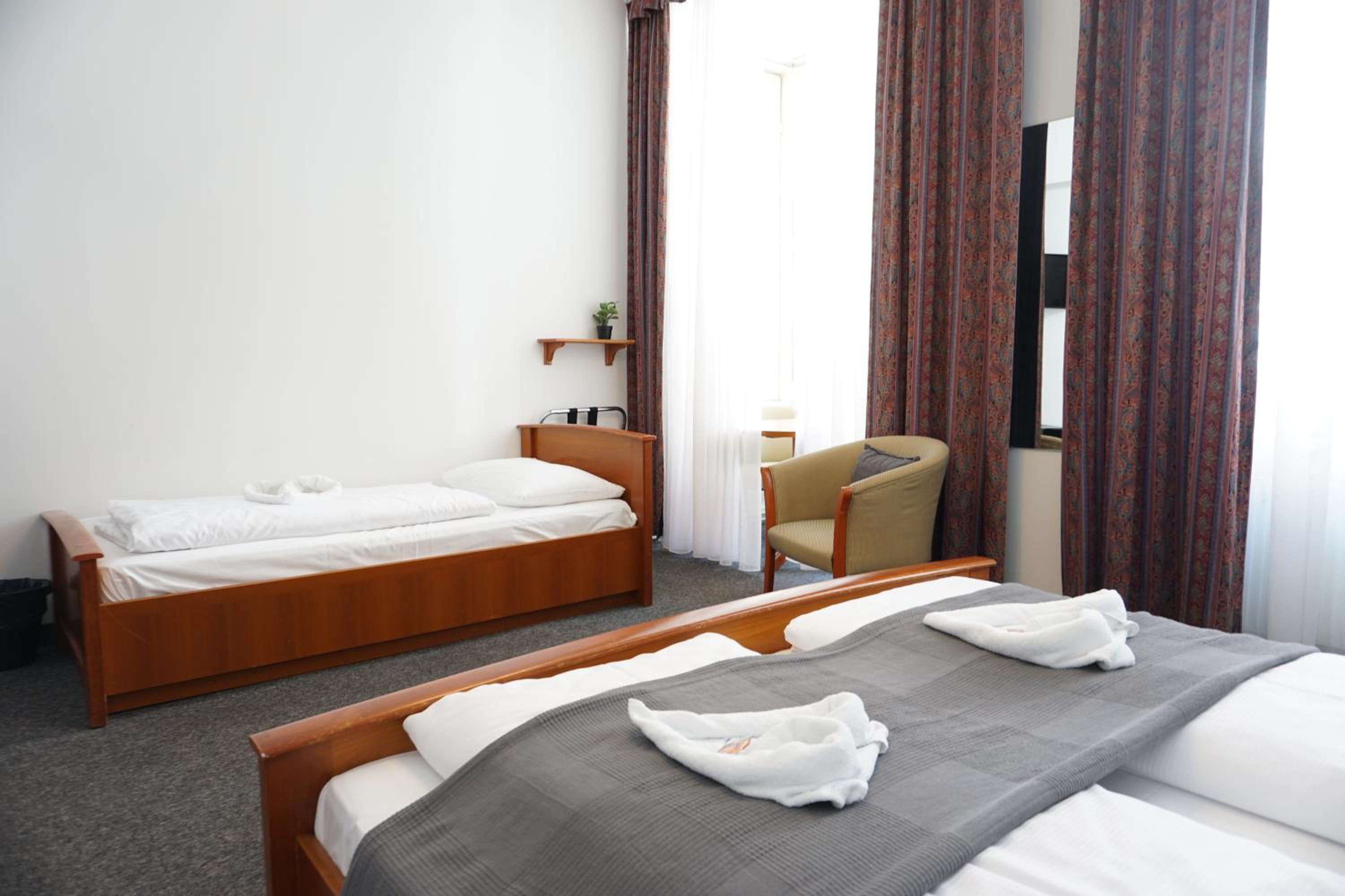 HOME1 - Lumes Boutique Hotel