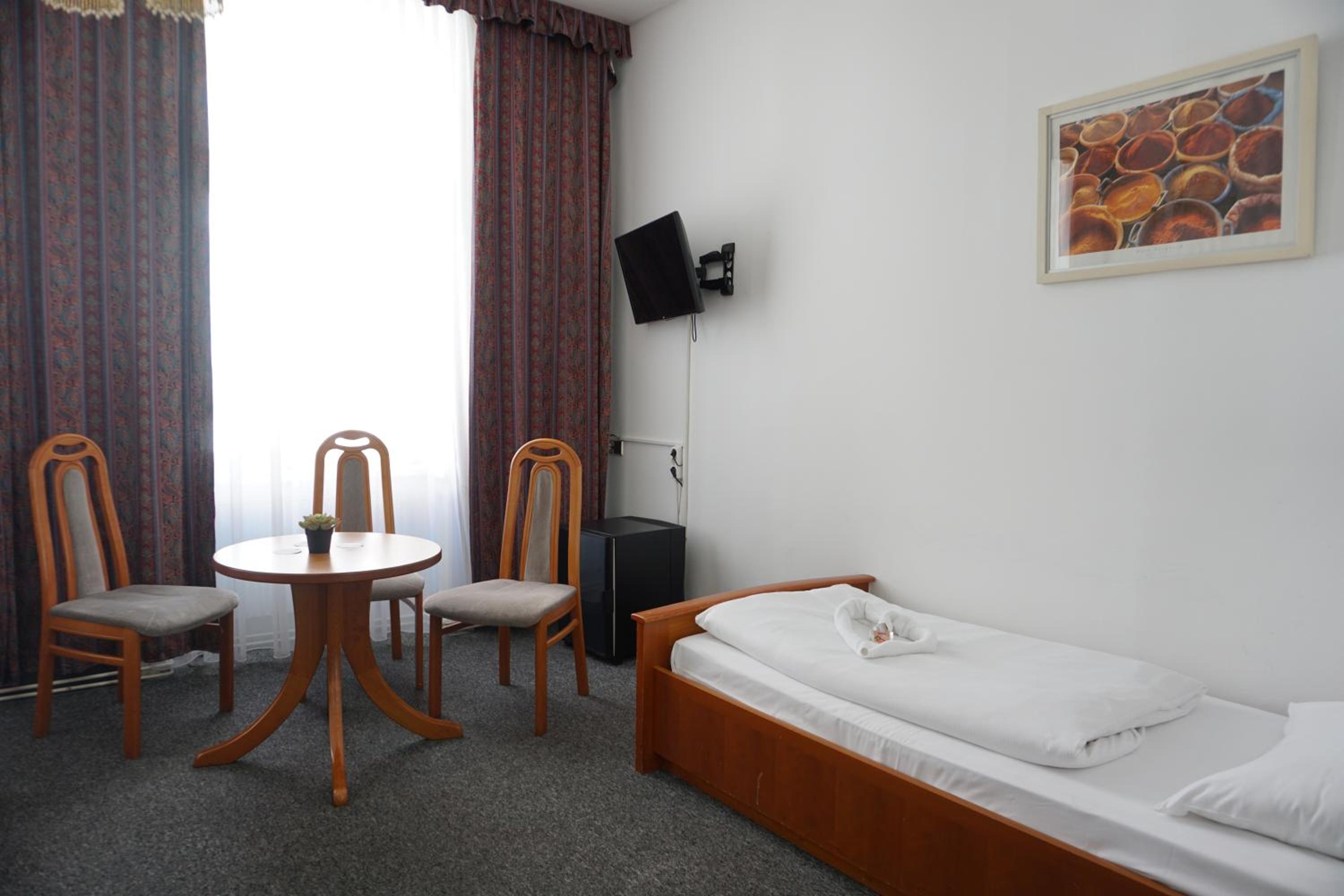 HOME1 - Lumes Boutique Hotel