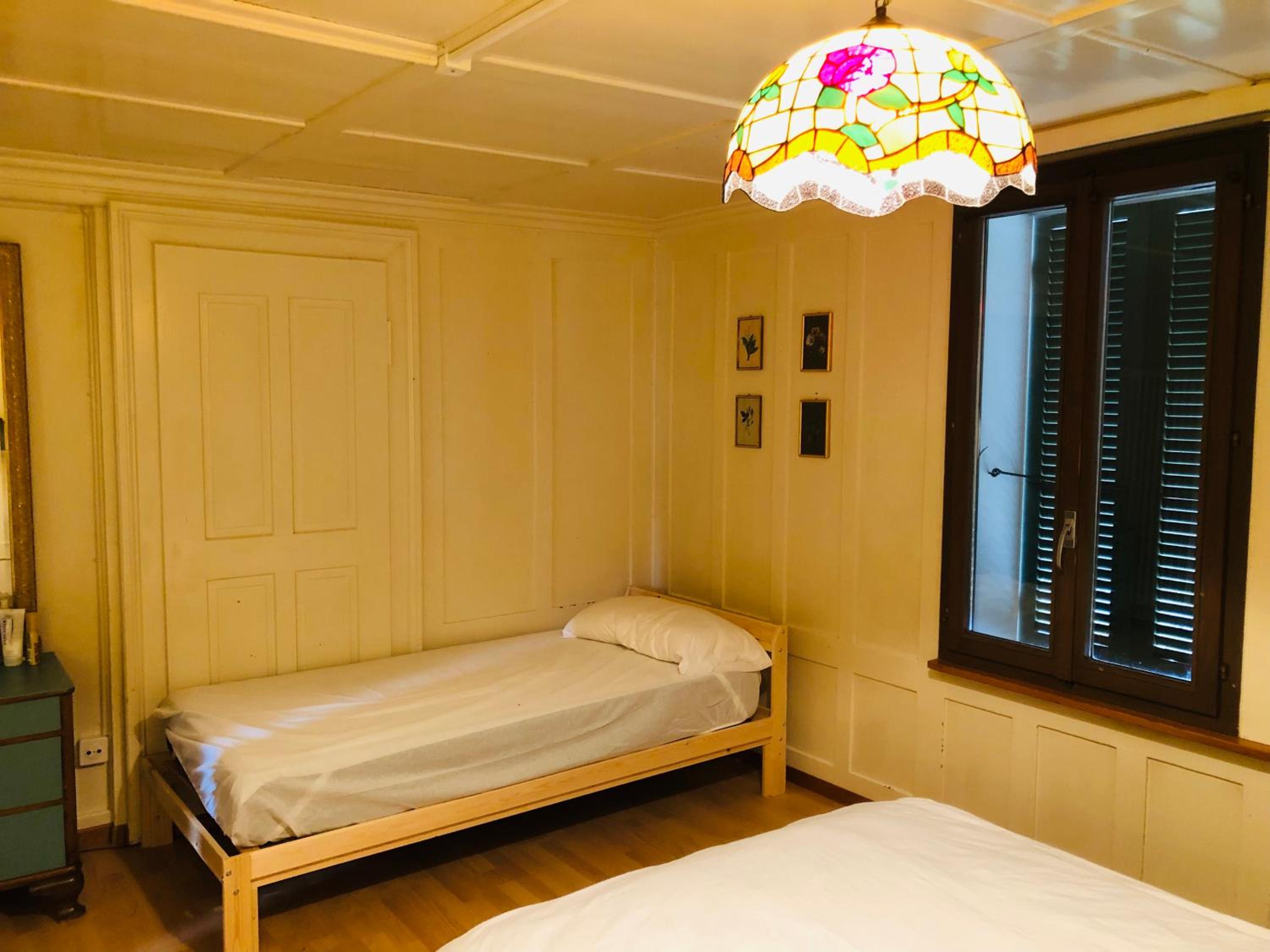 Simple Flat 64m2 Center private Parking SMALL BATHROOM