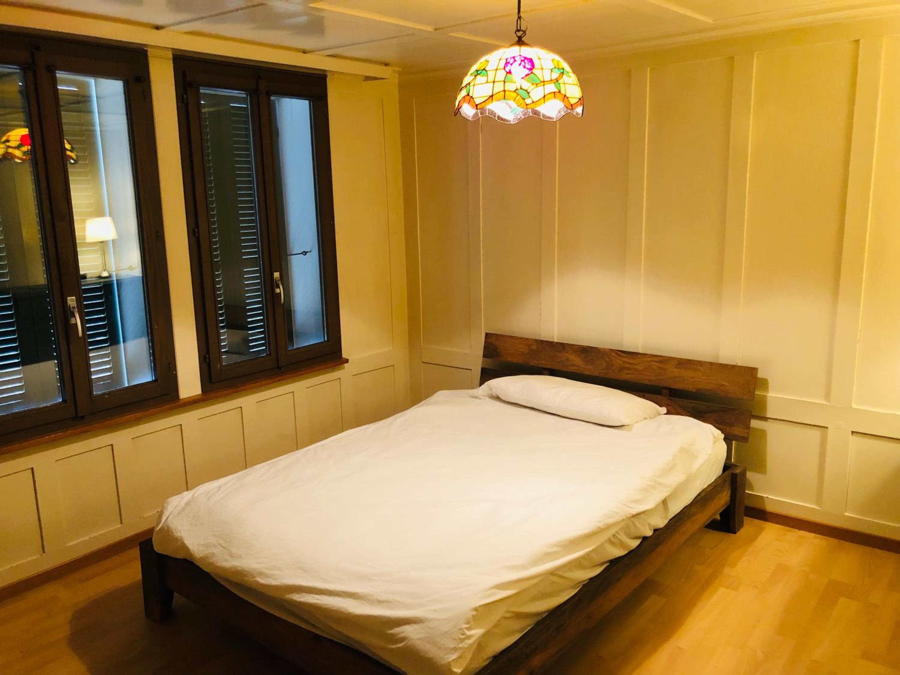 Simple Flat 64m2 Center private Parking SMALL BATHROOM