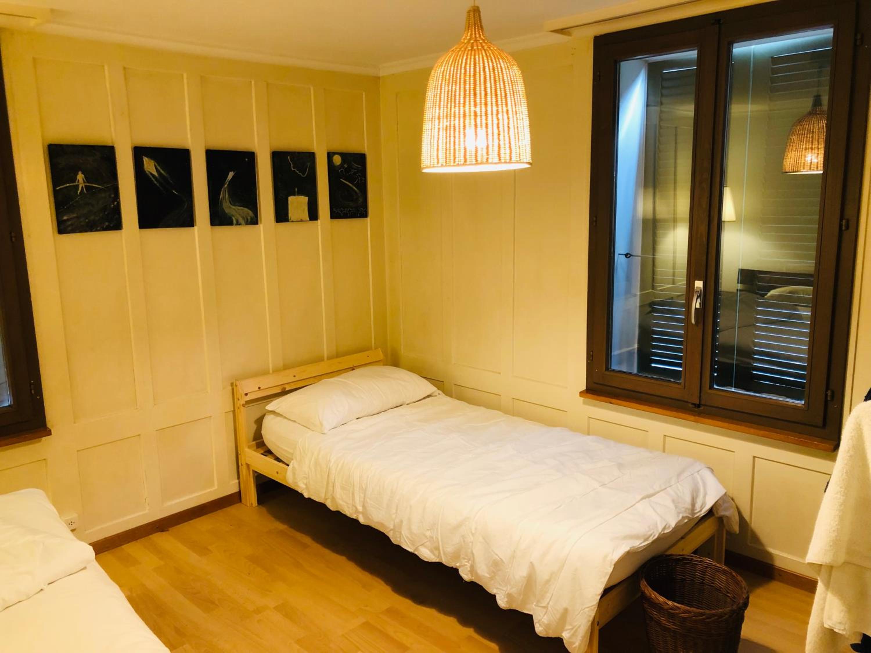 Simple Flat 64m2 Center private Parking SMALL BATHROOM