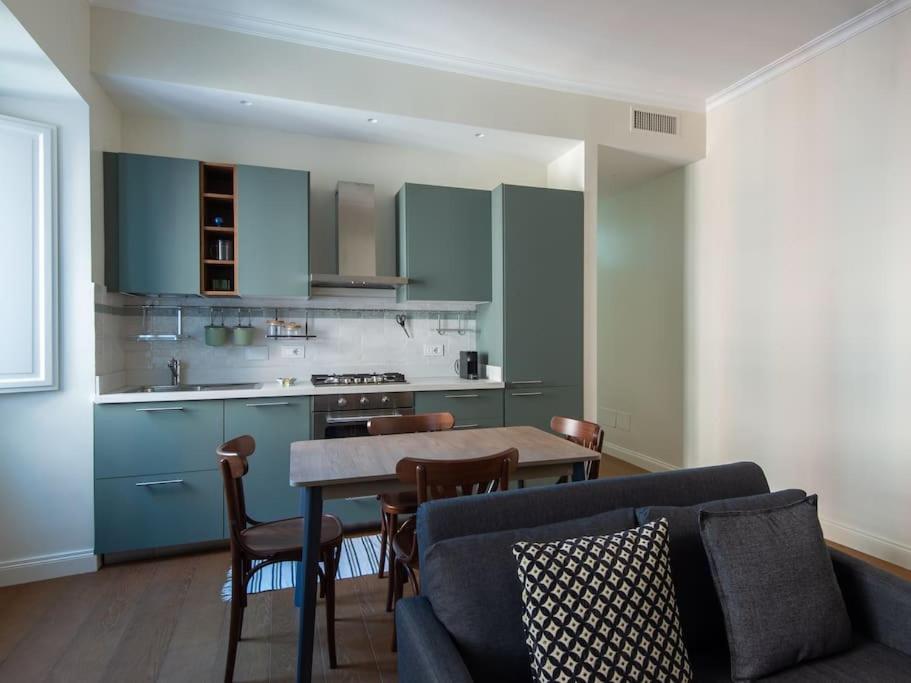 Auditorium Elegant Apartment
