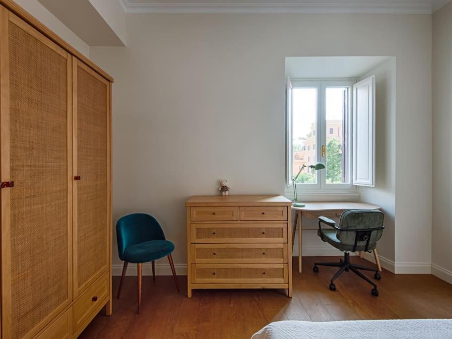 Auditorium Elegant Apartment