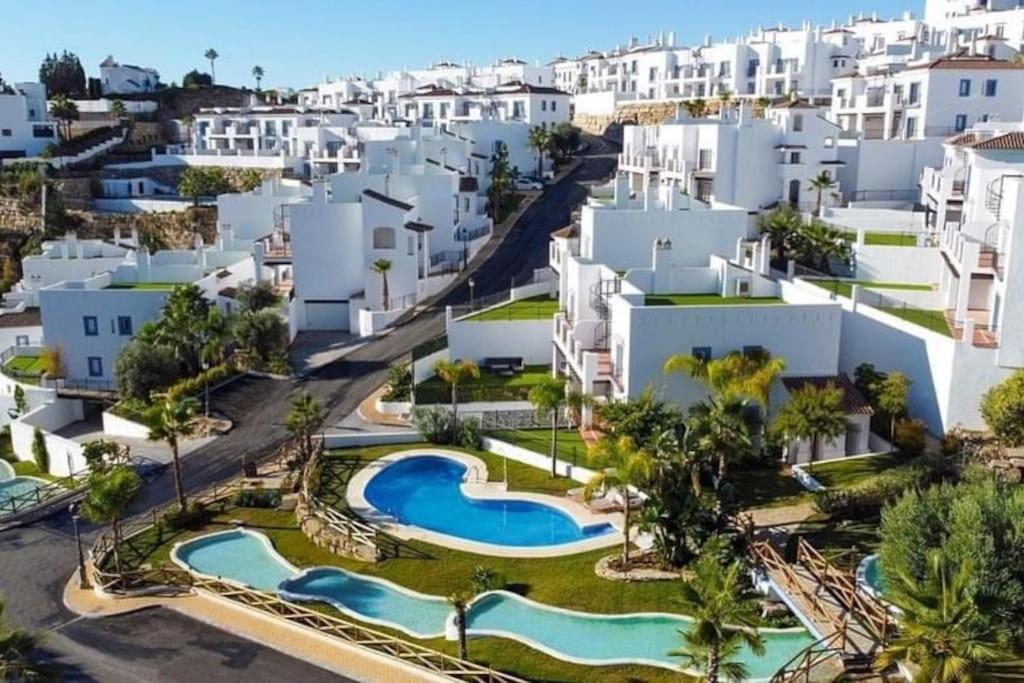 Luxury Apartment Paraiso Pueblo