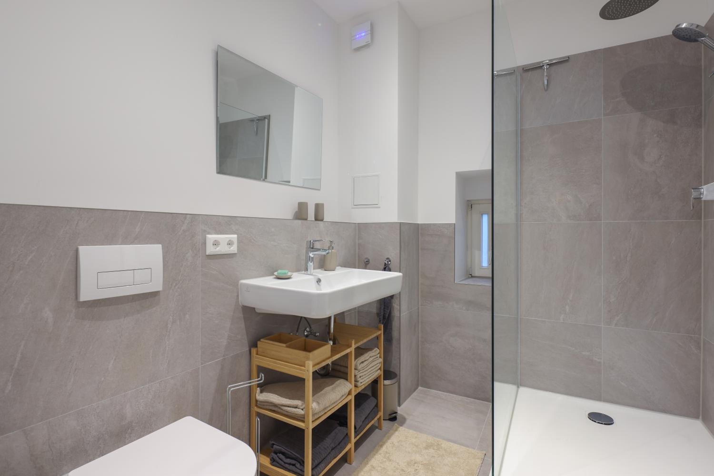 Neue 2-Zi-Apartment 15 Min Entfernung zum HBF und Brandenburger Tor
