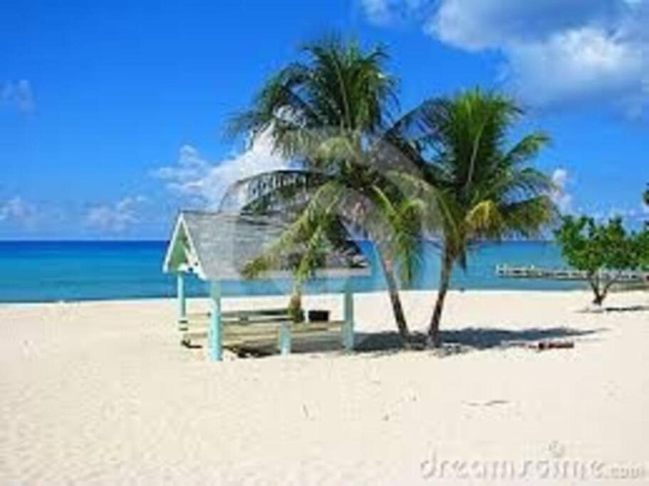 SUITE 2, BLUE PAVILION - Steps to BEACH view 2