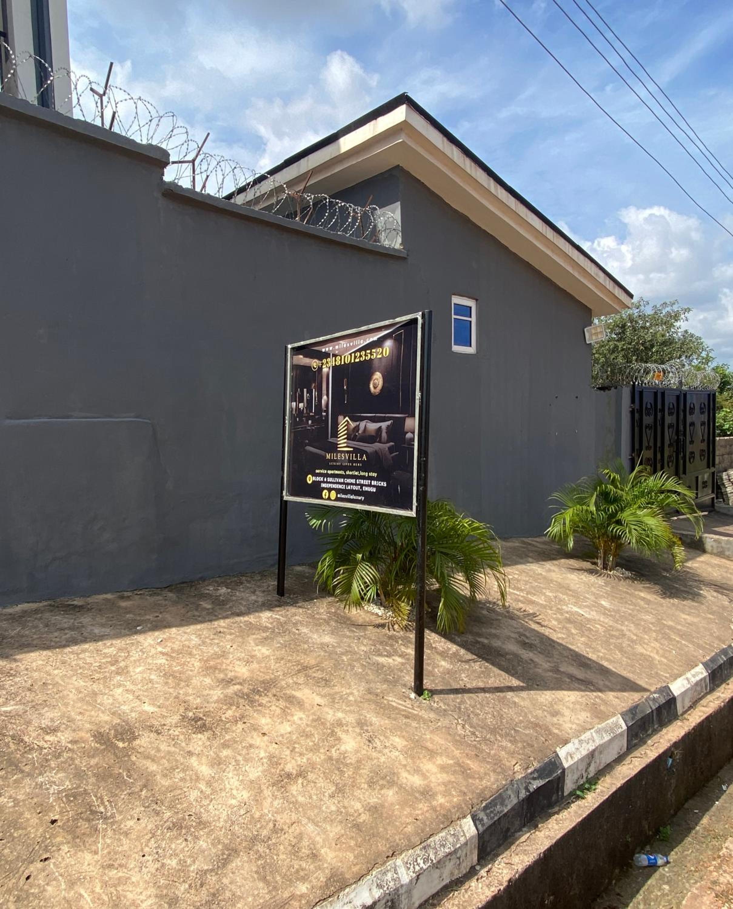 MilesVilla Apartments view 3