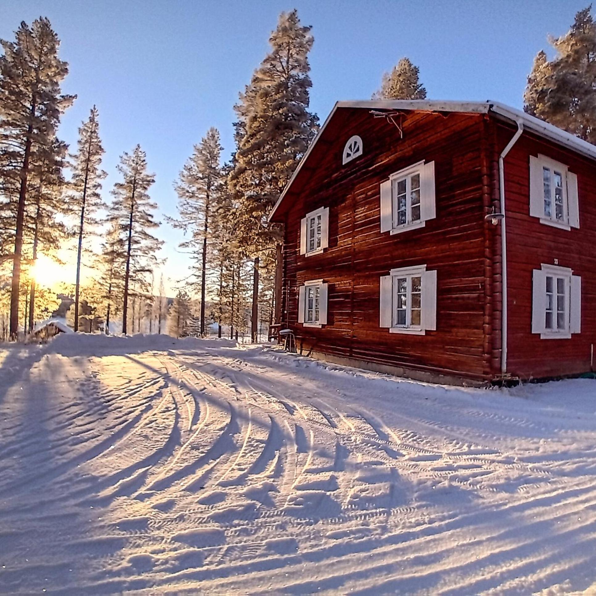 Lantlivlodge i Österjörn - Midgård