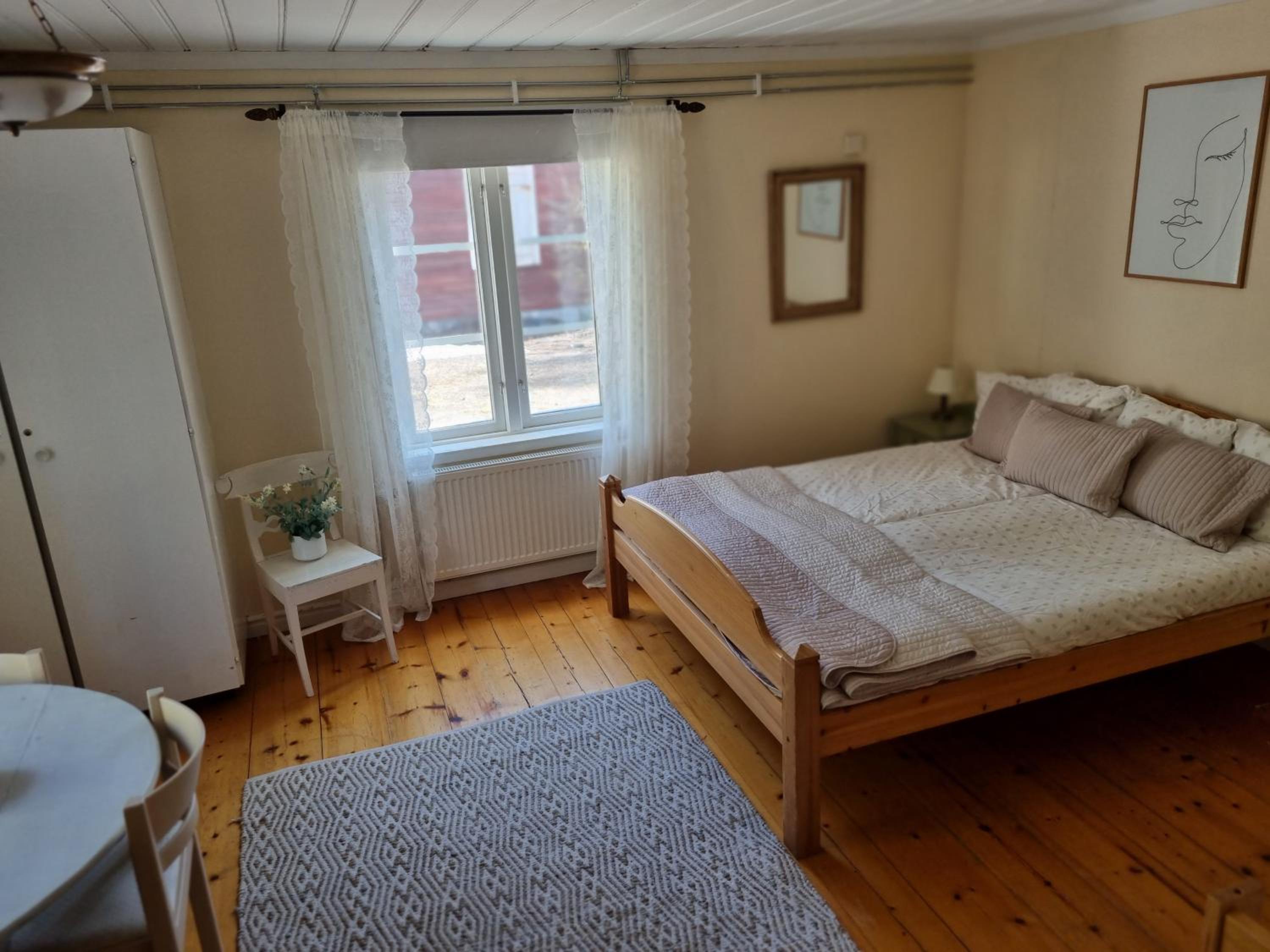 Lantlivlodge i Österjörn - Midgård