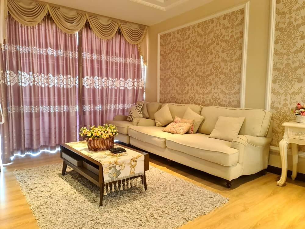 Sekinchan PaddyView Homestay 高楼 看稻田 阳台民宿
